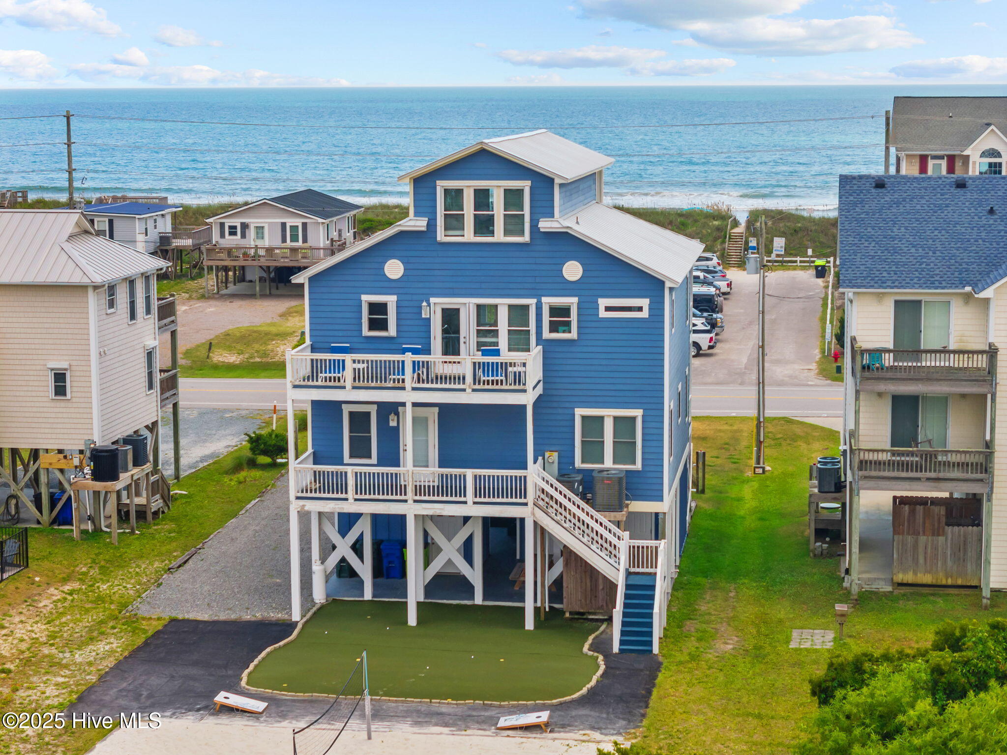 100496177 | Photo 60