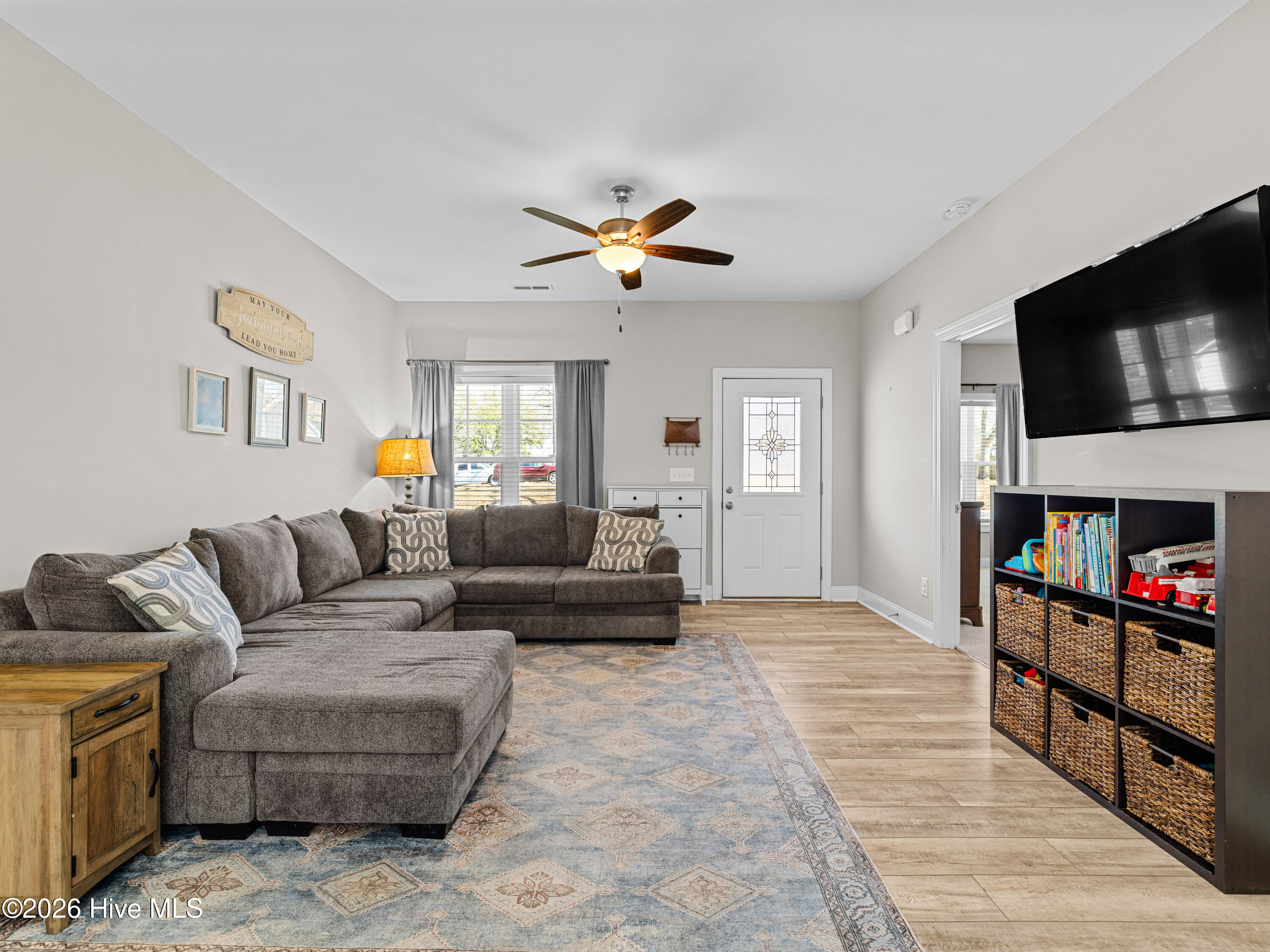 100560516 | Photo 12