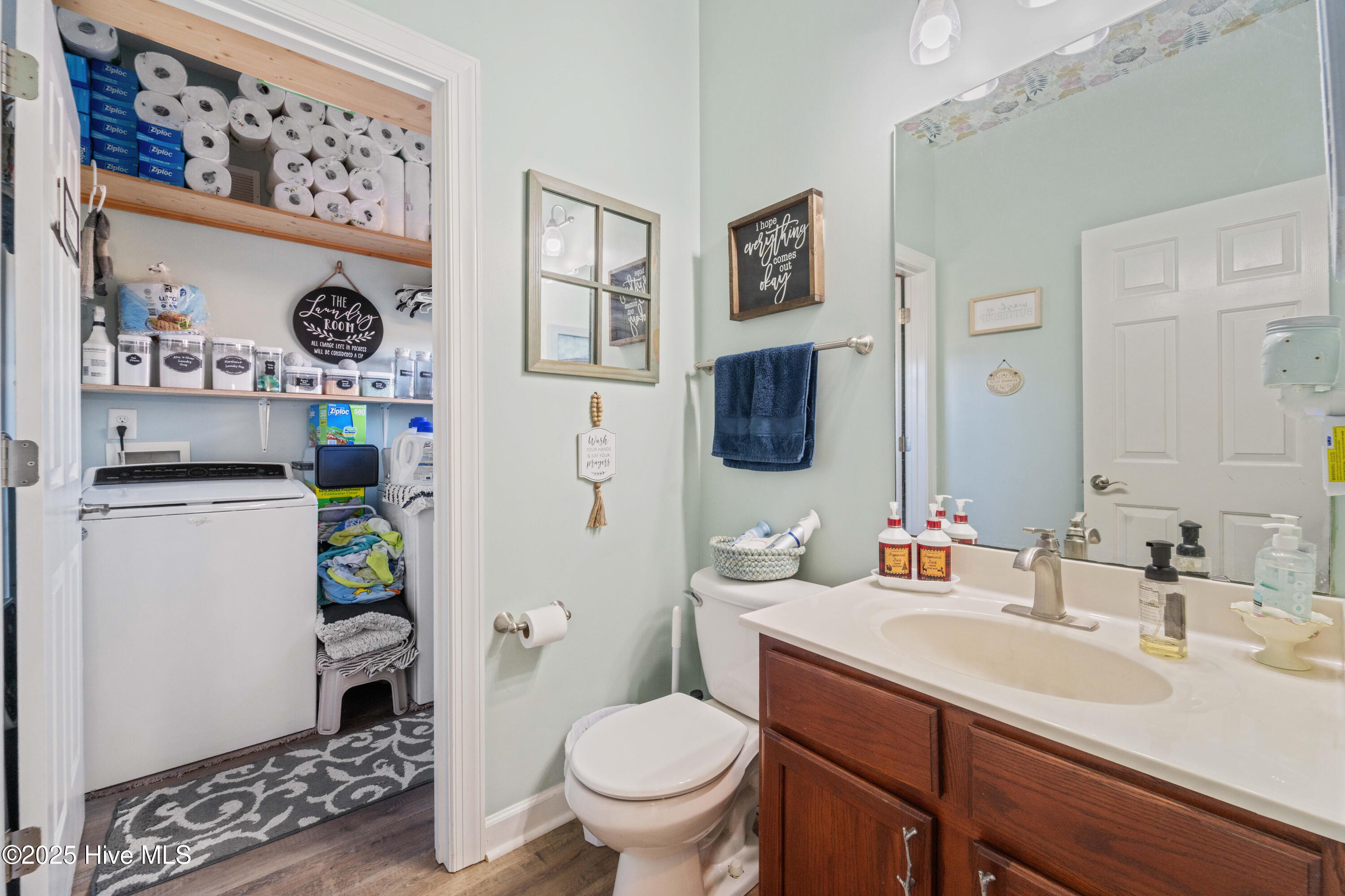 100546959 | Photo 11