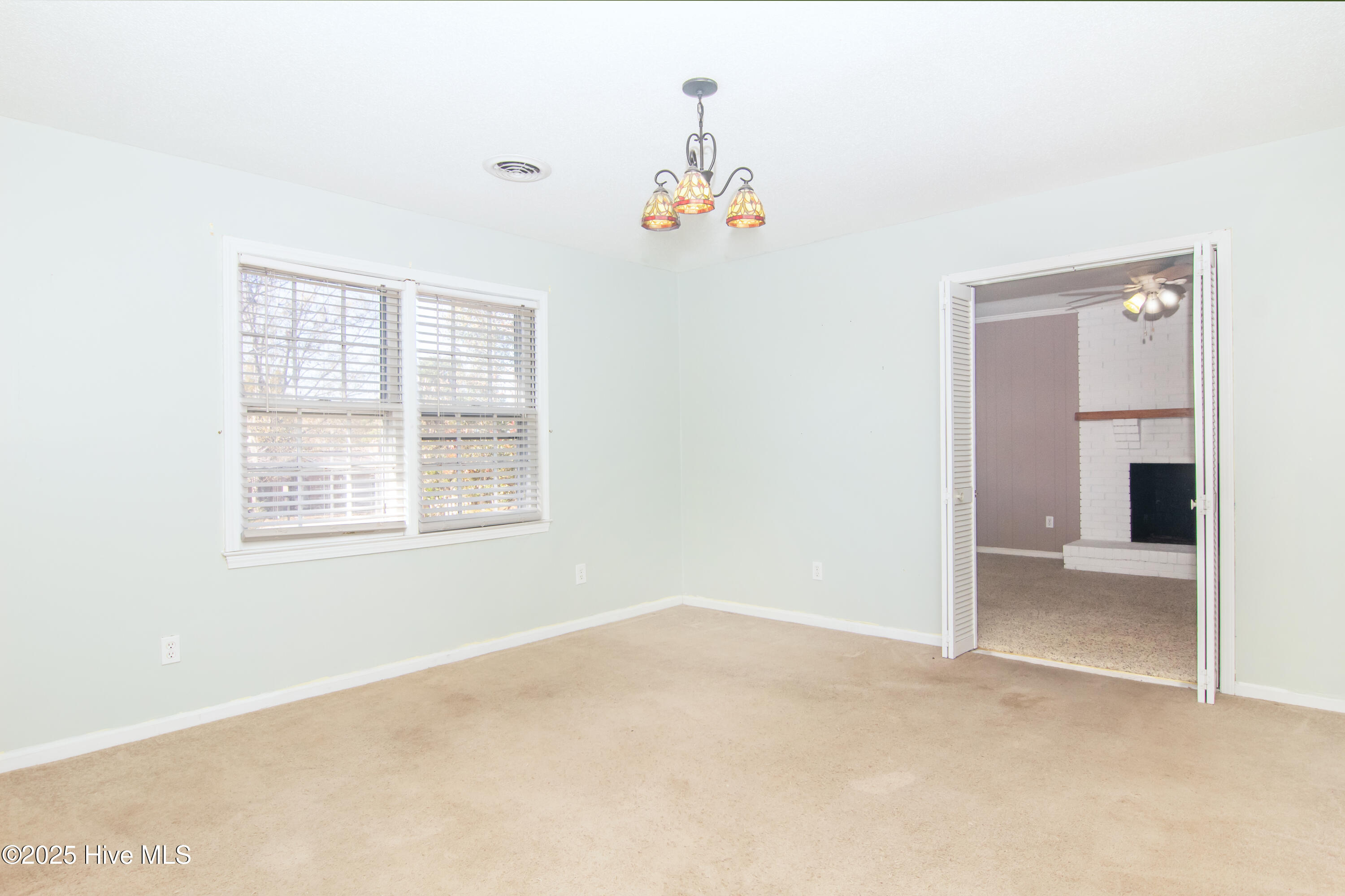 100545046 | Photo 20