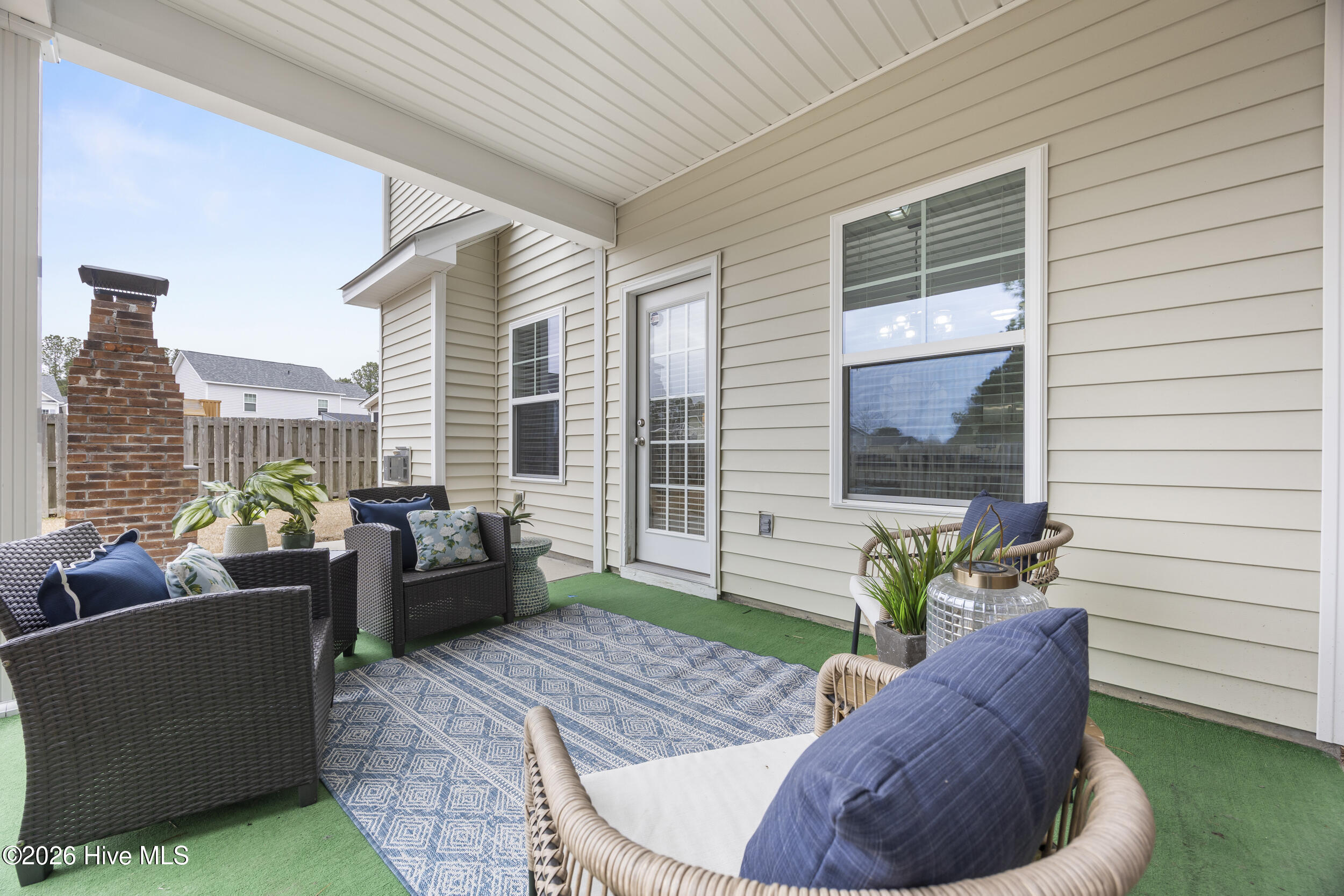 100557313 | Photo 44