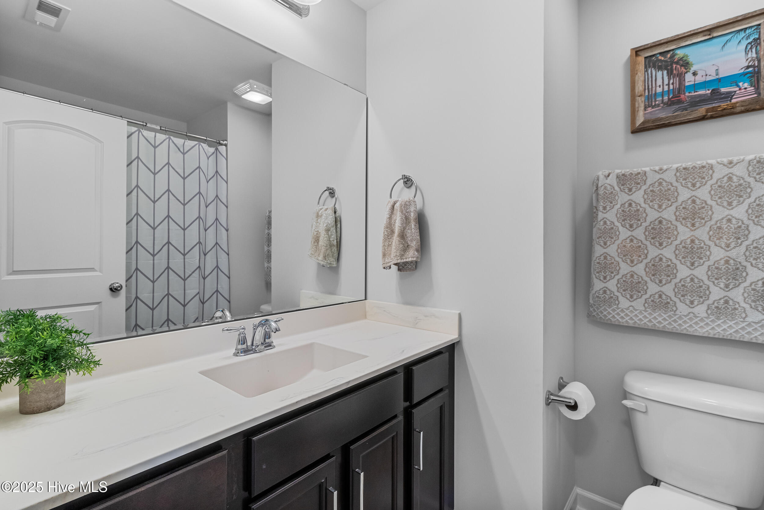 100523378 | Photo 24