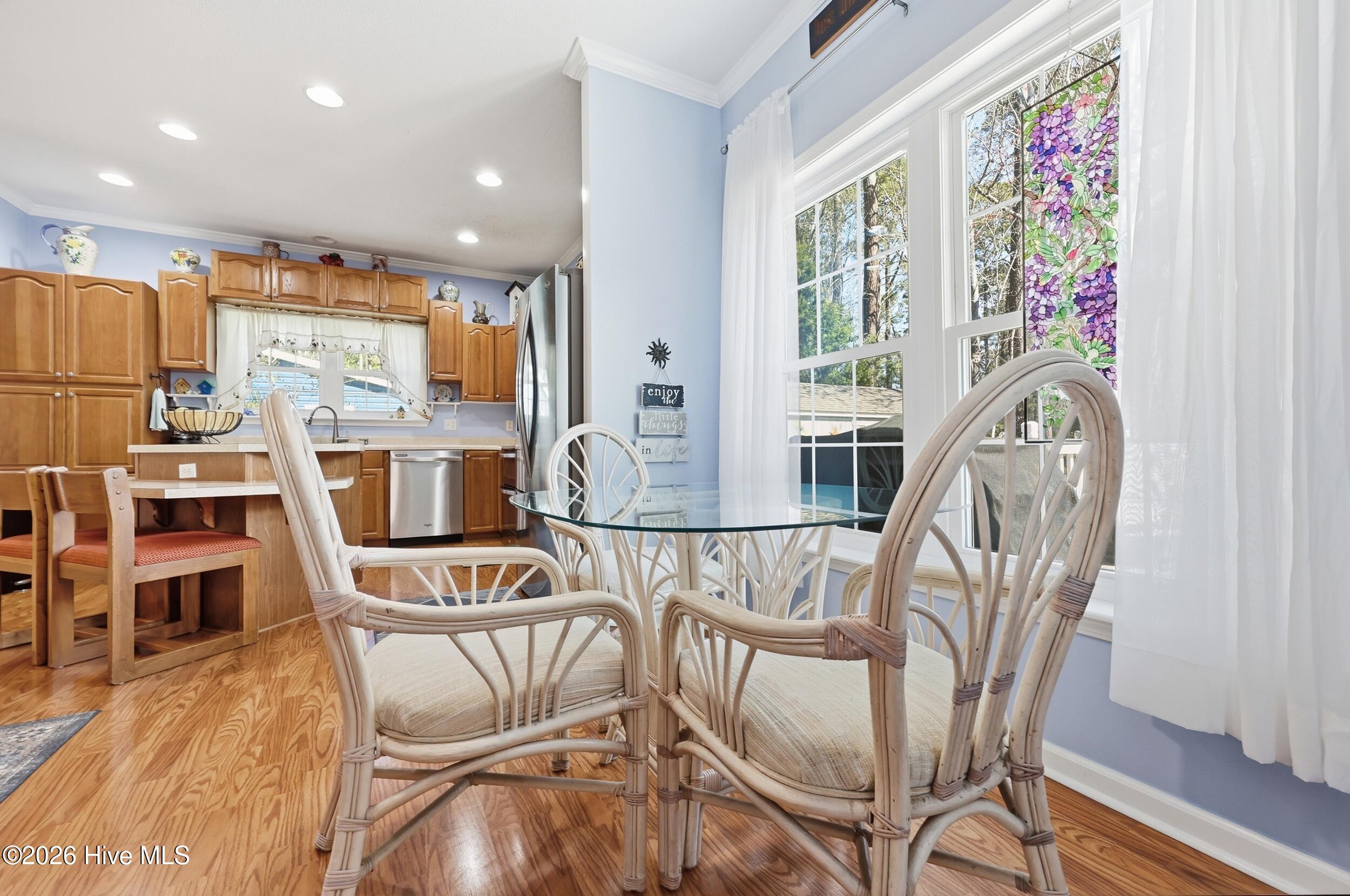 100561141 | Photo 22