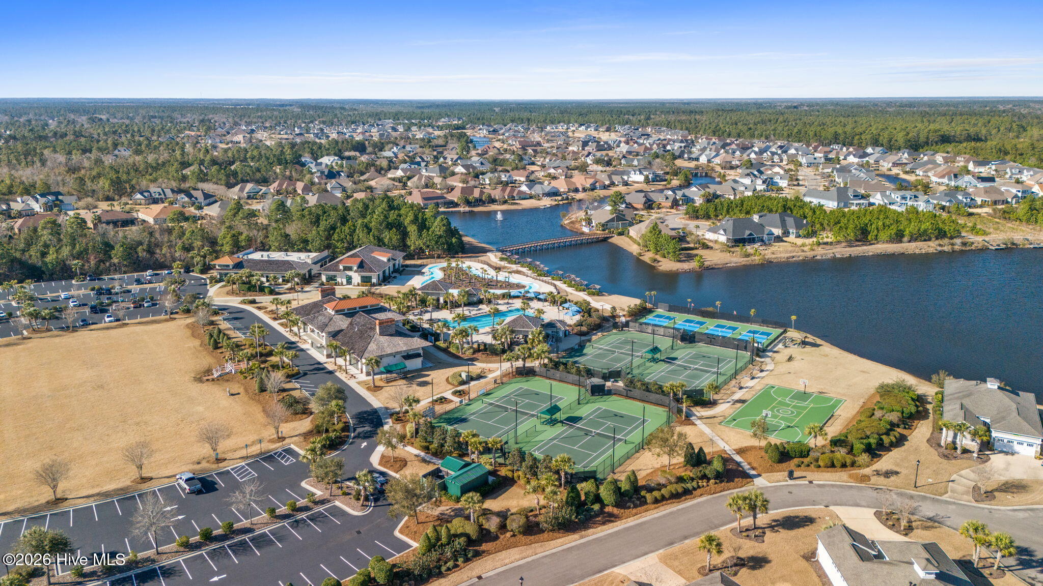 100555093 | Photo 68