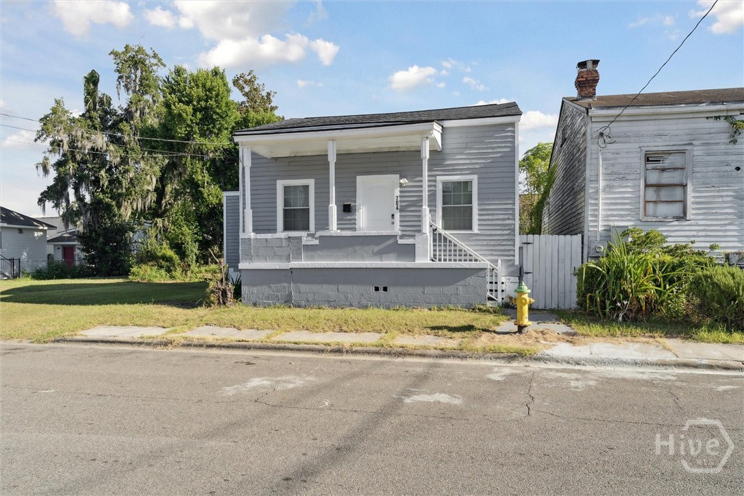 Homes for sale in Savannah, GA | 704 Lavinia St, Savannah, GA 31415 | MLS# SA340619