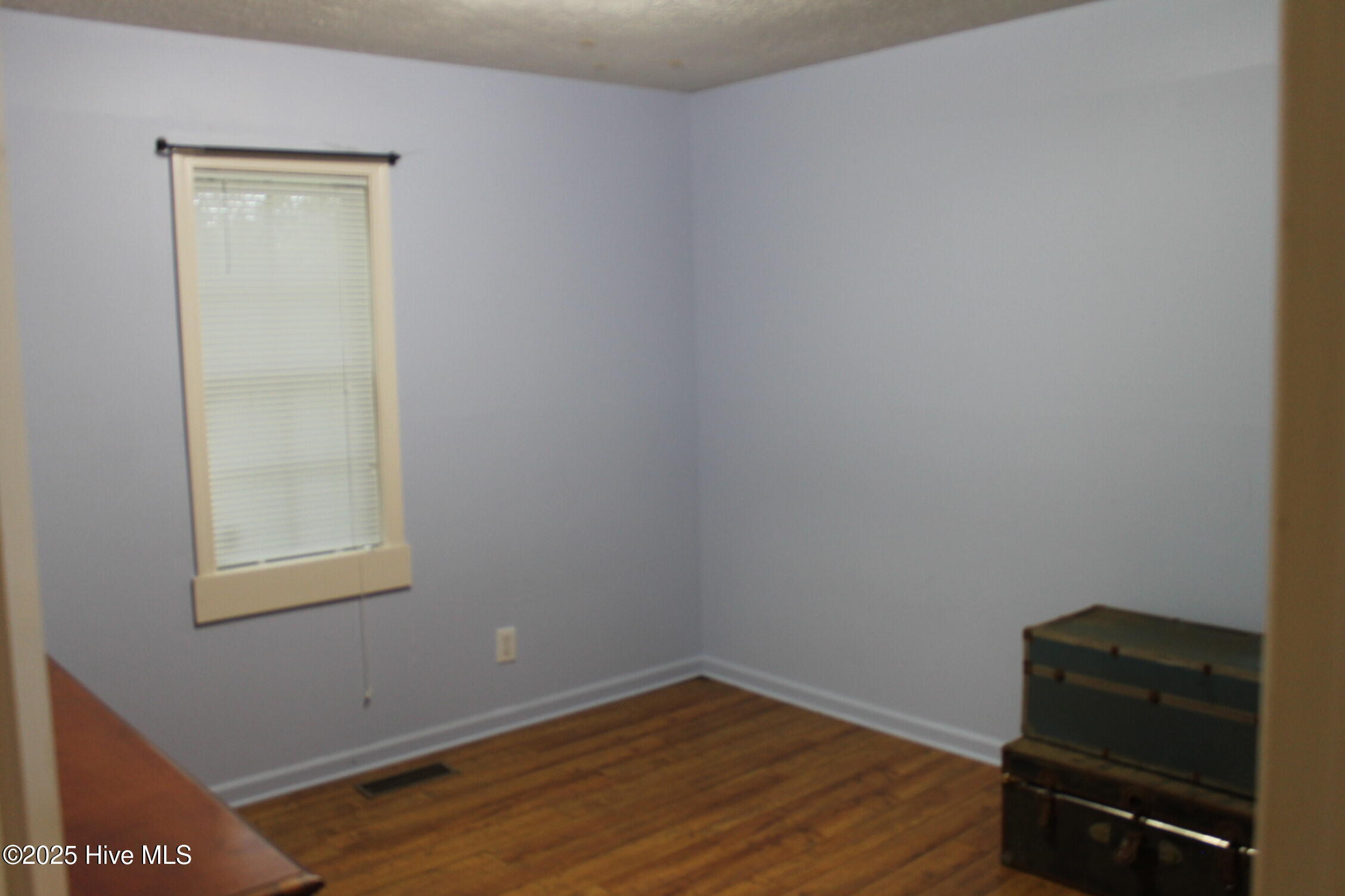 100536189 | Photo 20