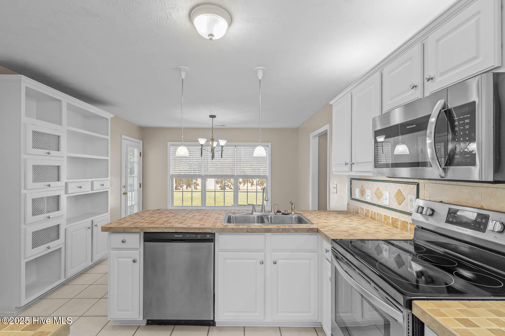 100538607 | Photo 19