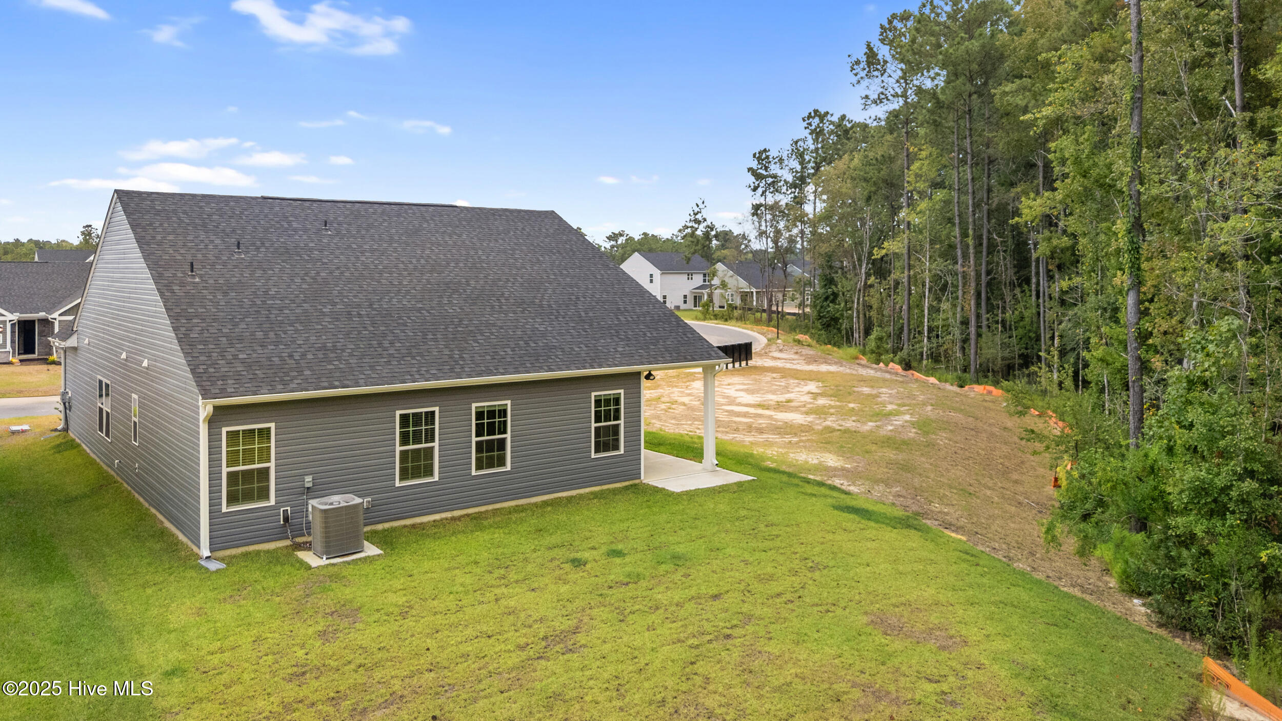 100530232 | Photo 35