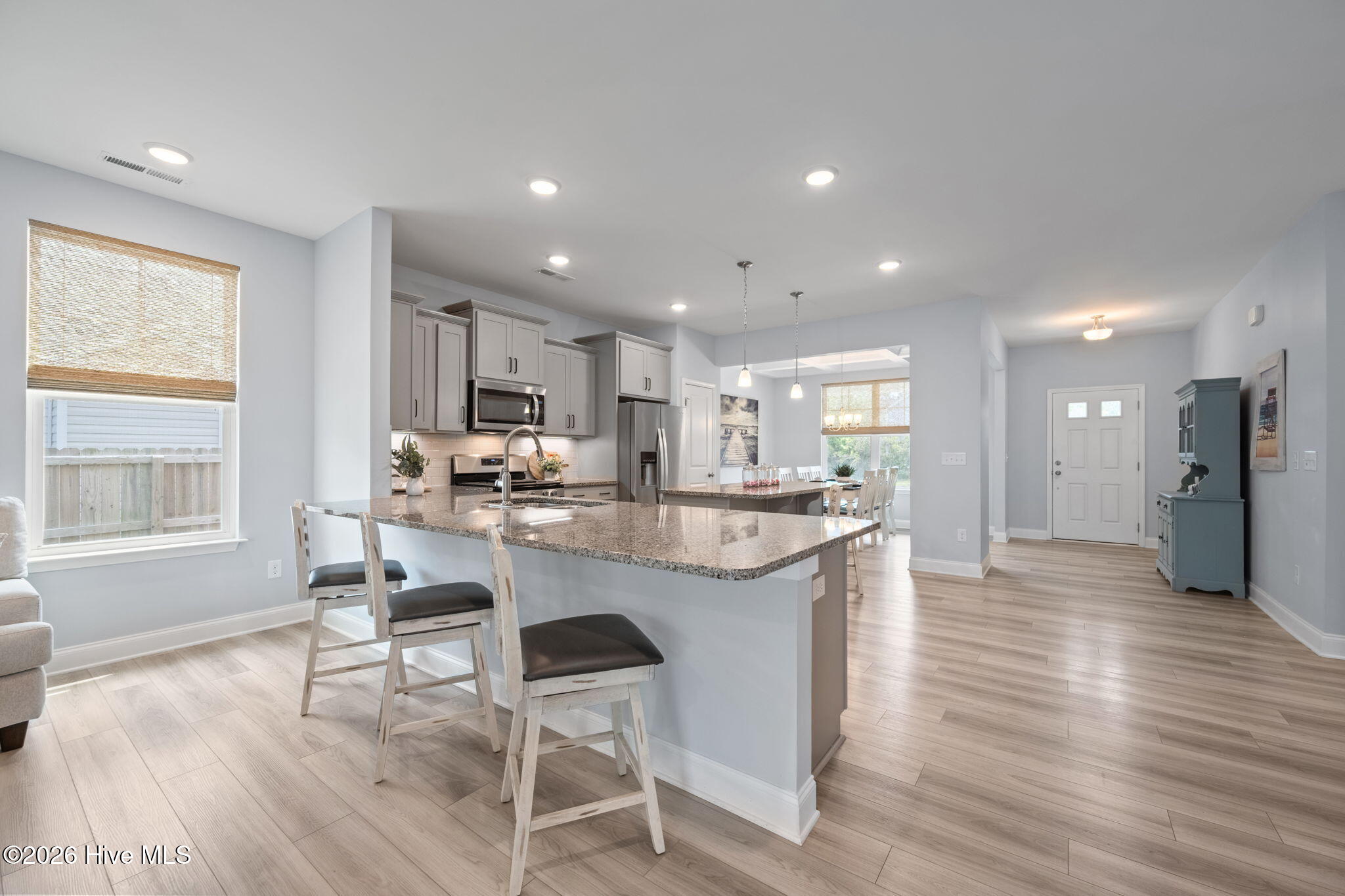 100567442 | Photo 13