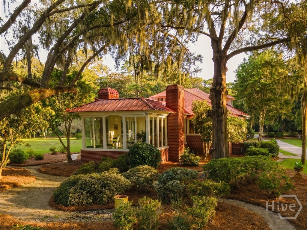 Photo 2 of Single family home for sale at 5909 Laroche Ave, Savannah, GA 31406 | MLS# SA364926 | Listing updated on 2026-09-20