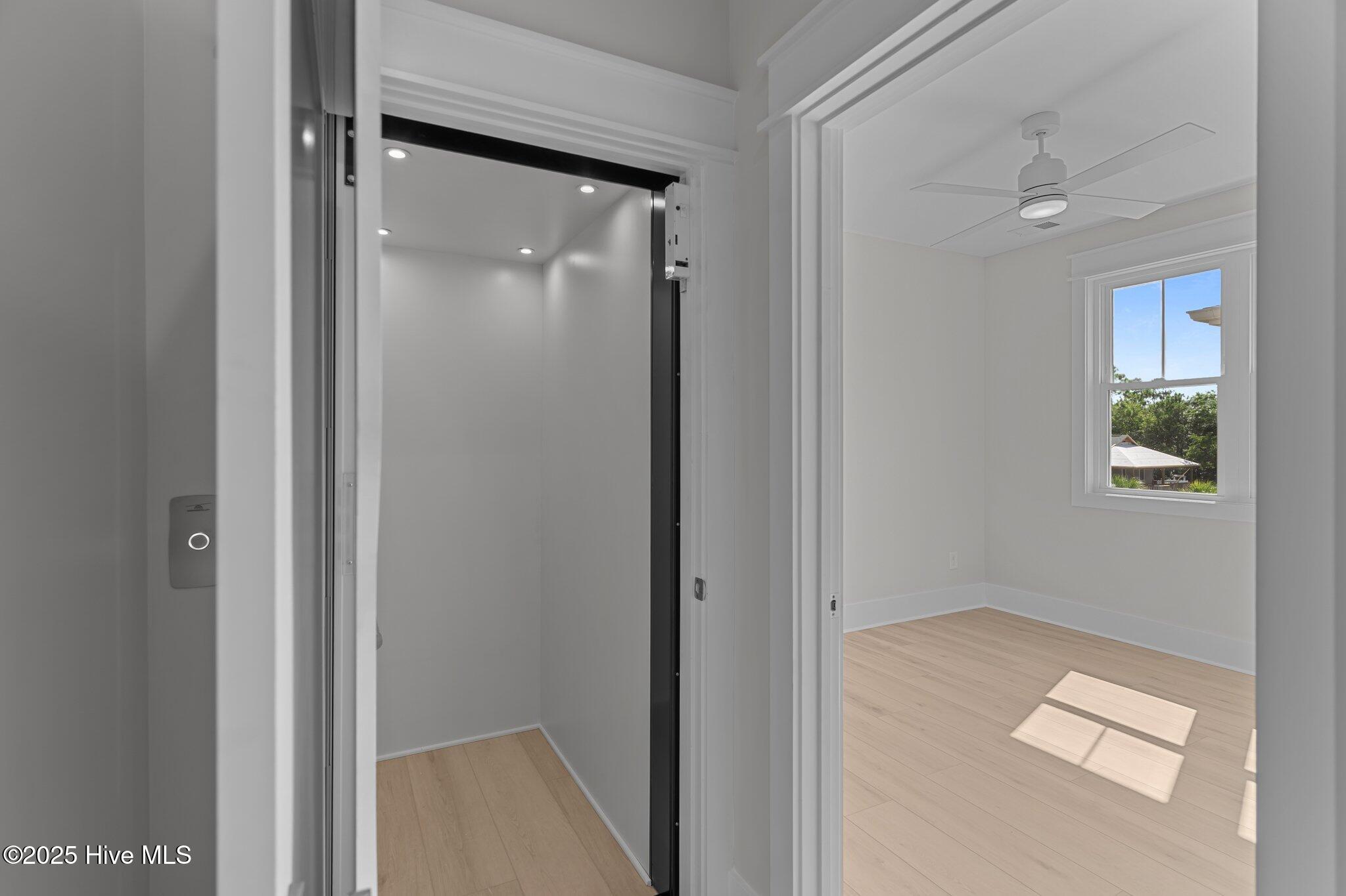 100515159 | Photo 23