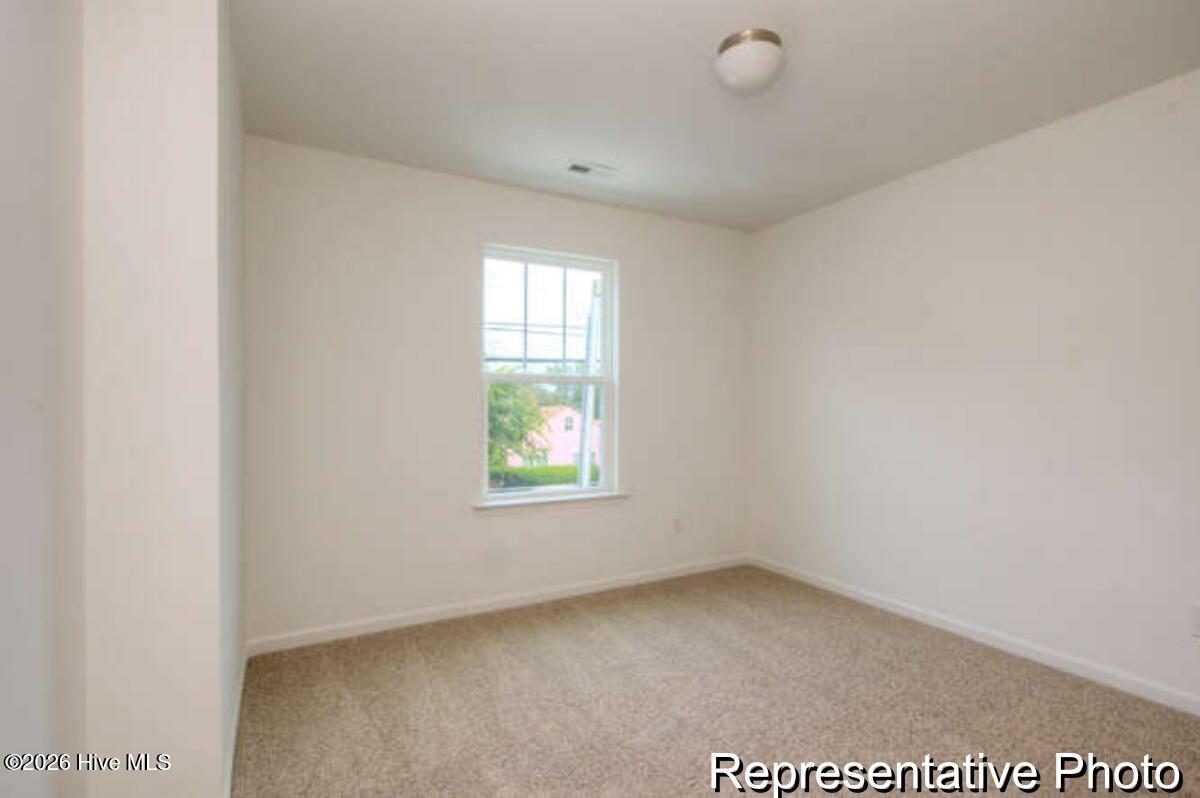 100558082 | Photo 24