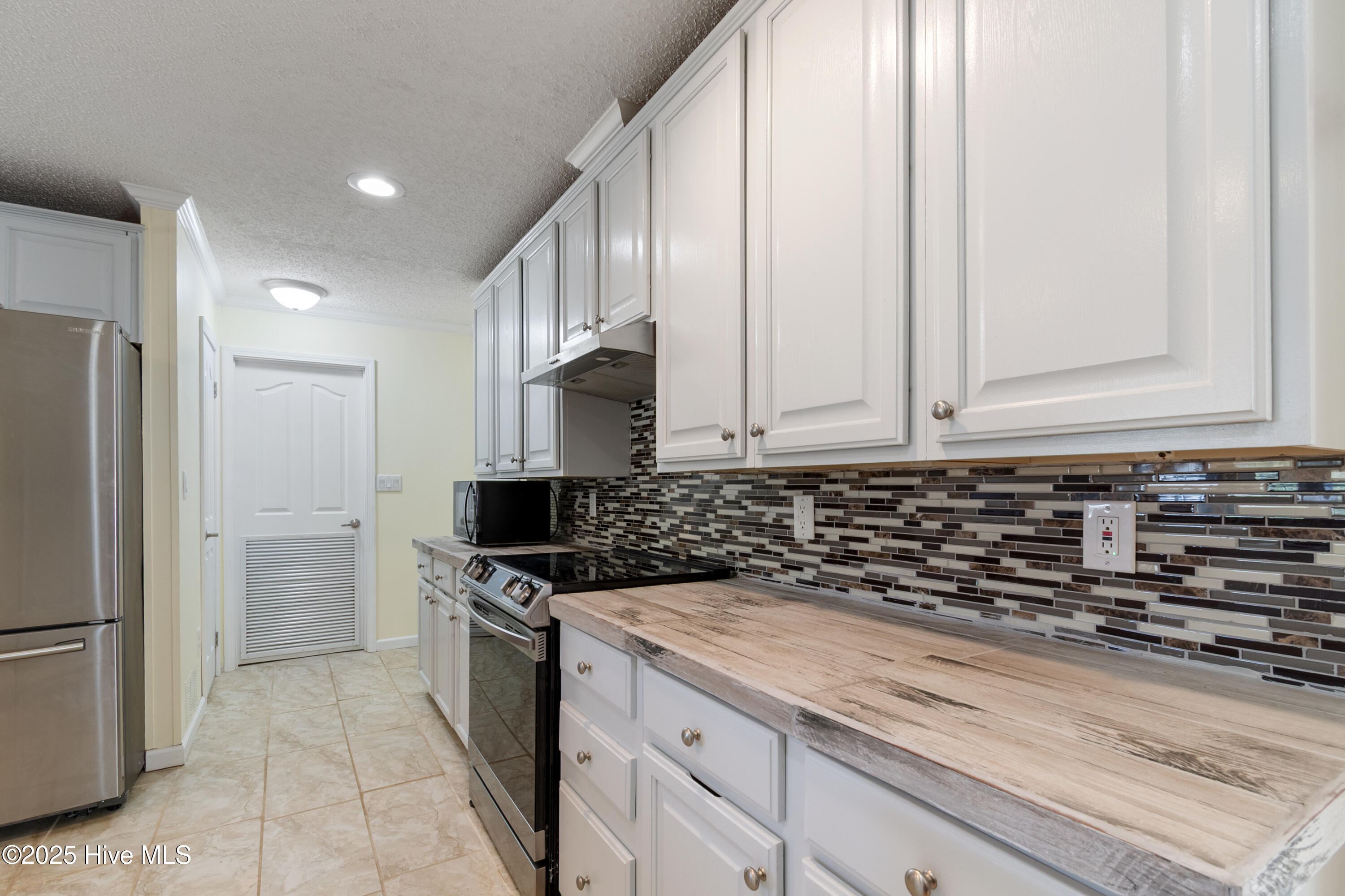 801 Maynard Boulevard, Jacksonville, NC 28546 – photo 9: DSC_7688