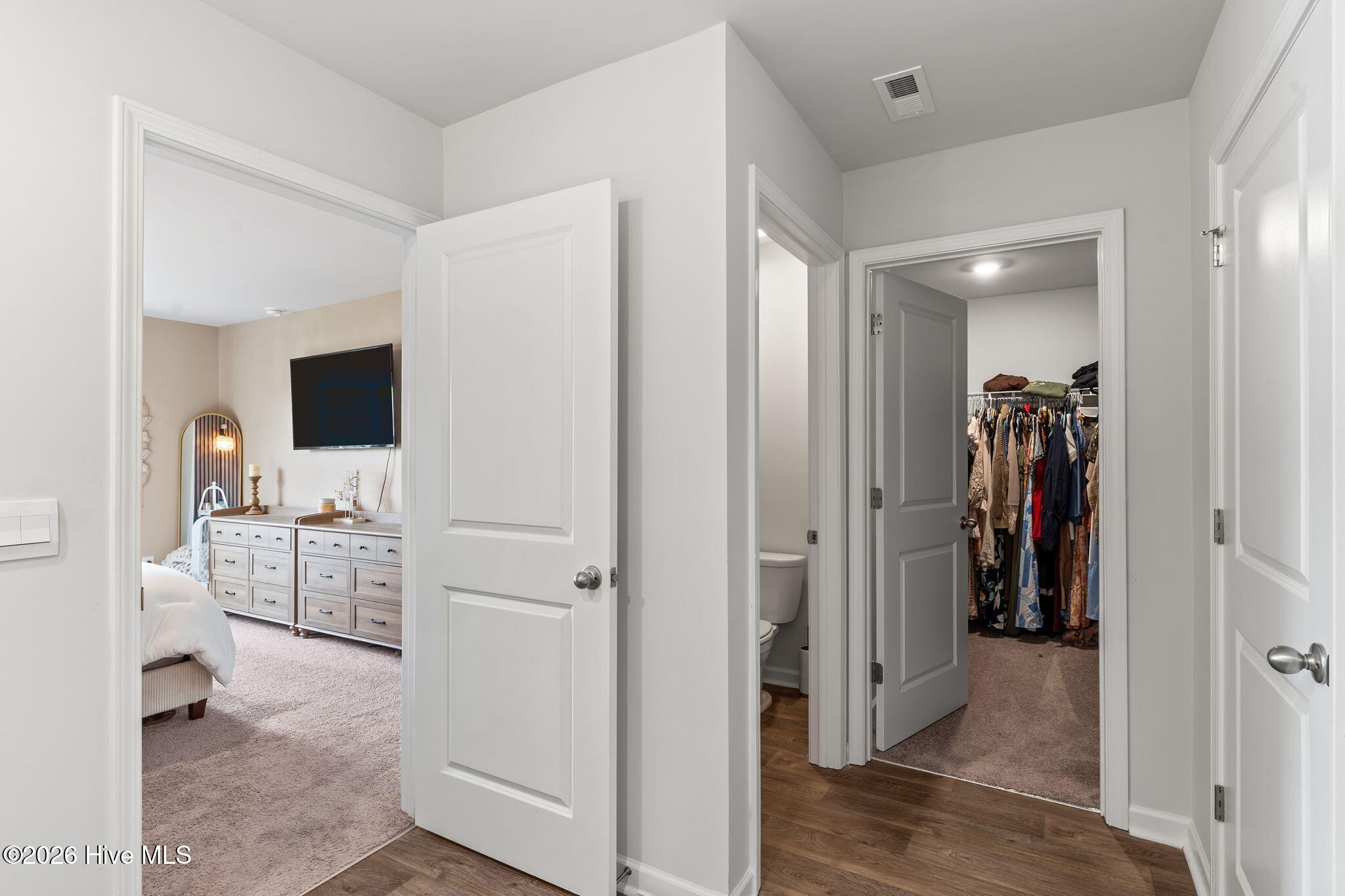 100558929 | Photo 29