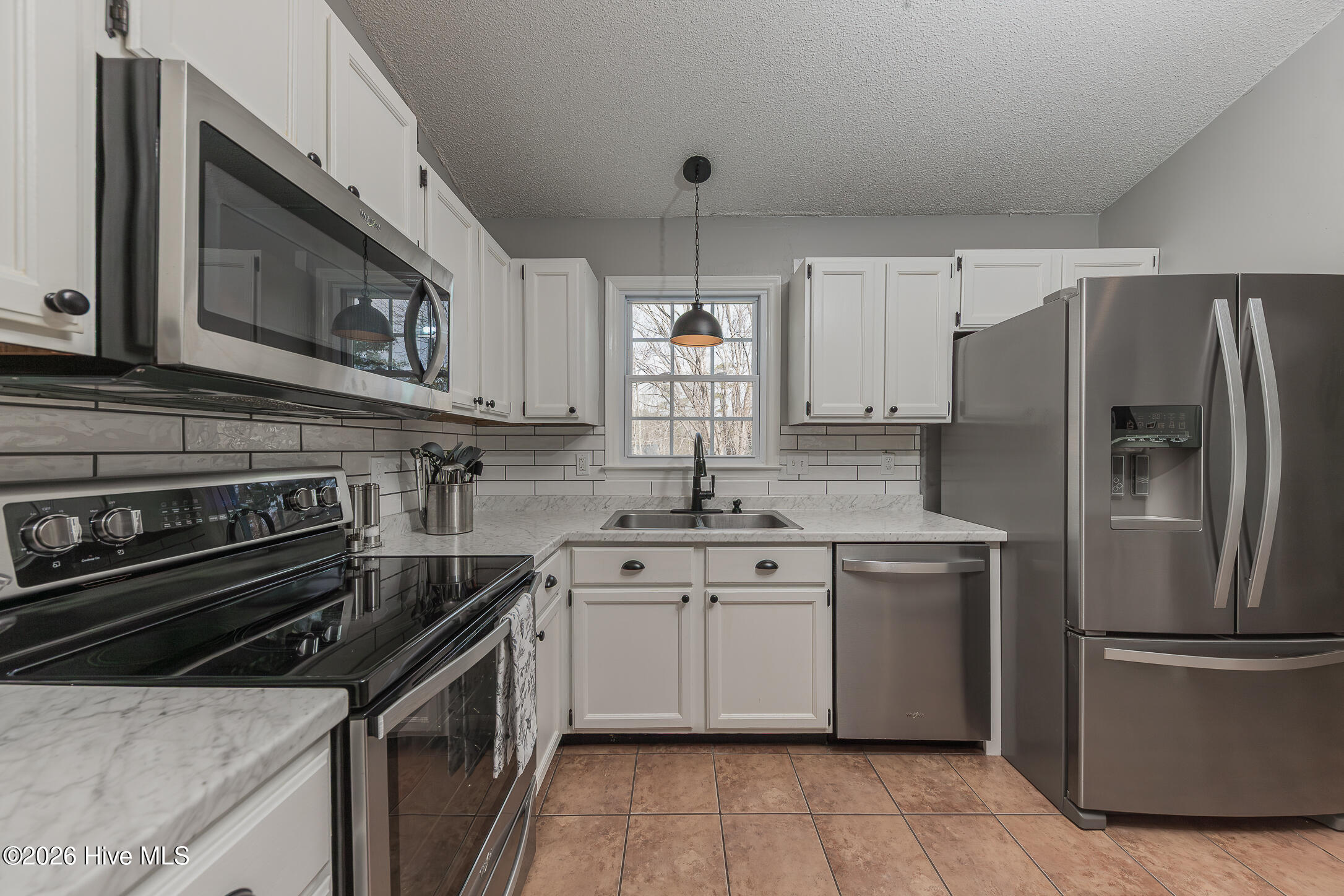 2206 Bridle Trail, Midway Park, NC 28544 – photo 8: 12KITCHEN