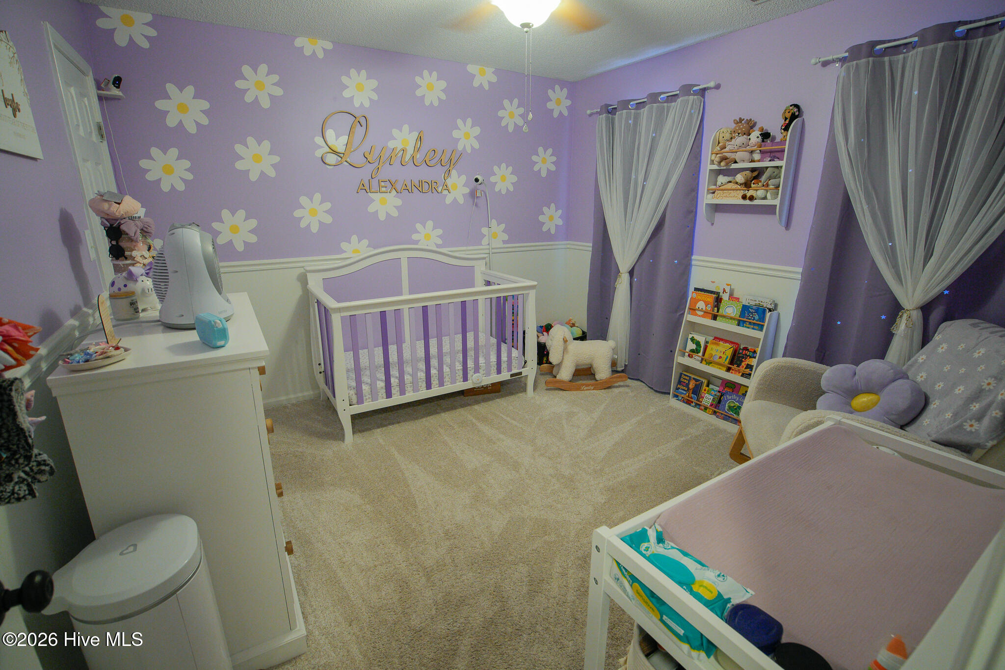 100556860 | Photo 12