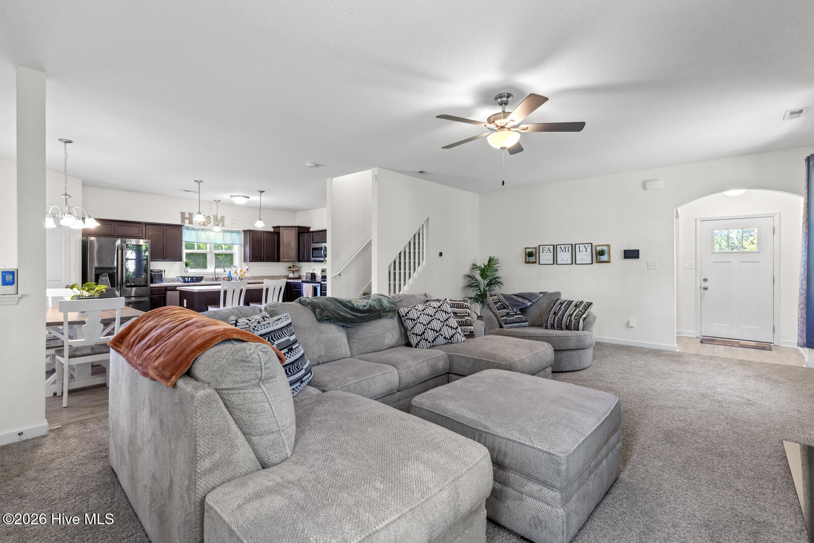 100568958 | Photo 10