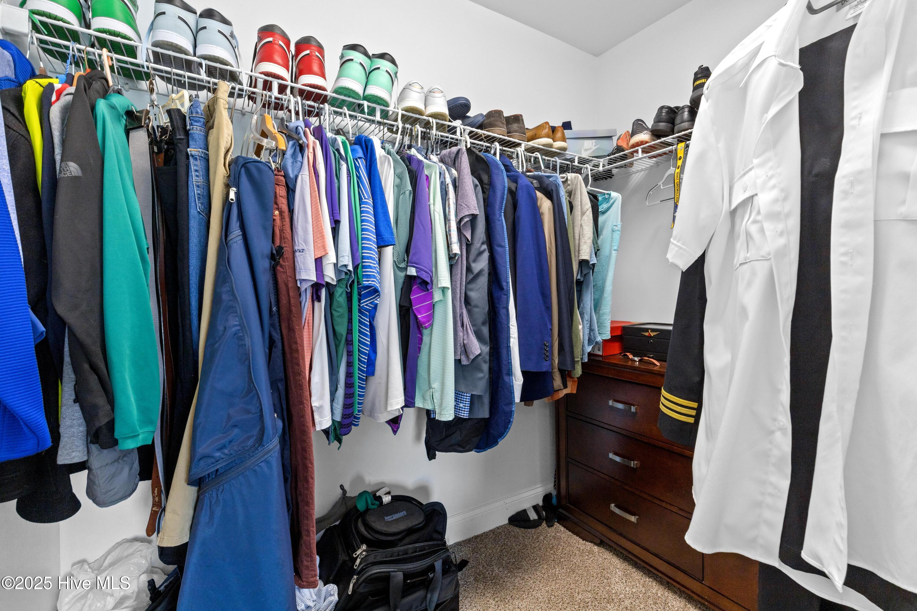 100521399 | Photo 21