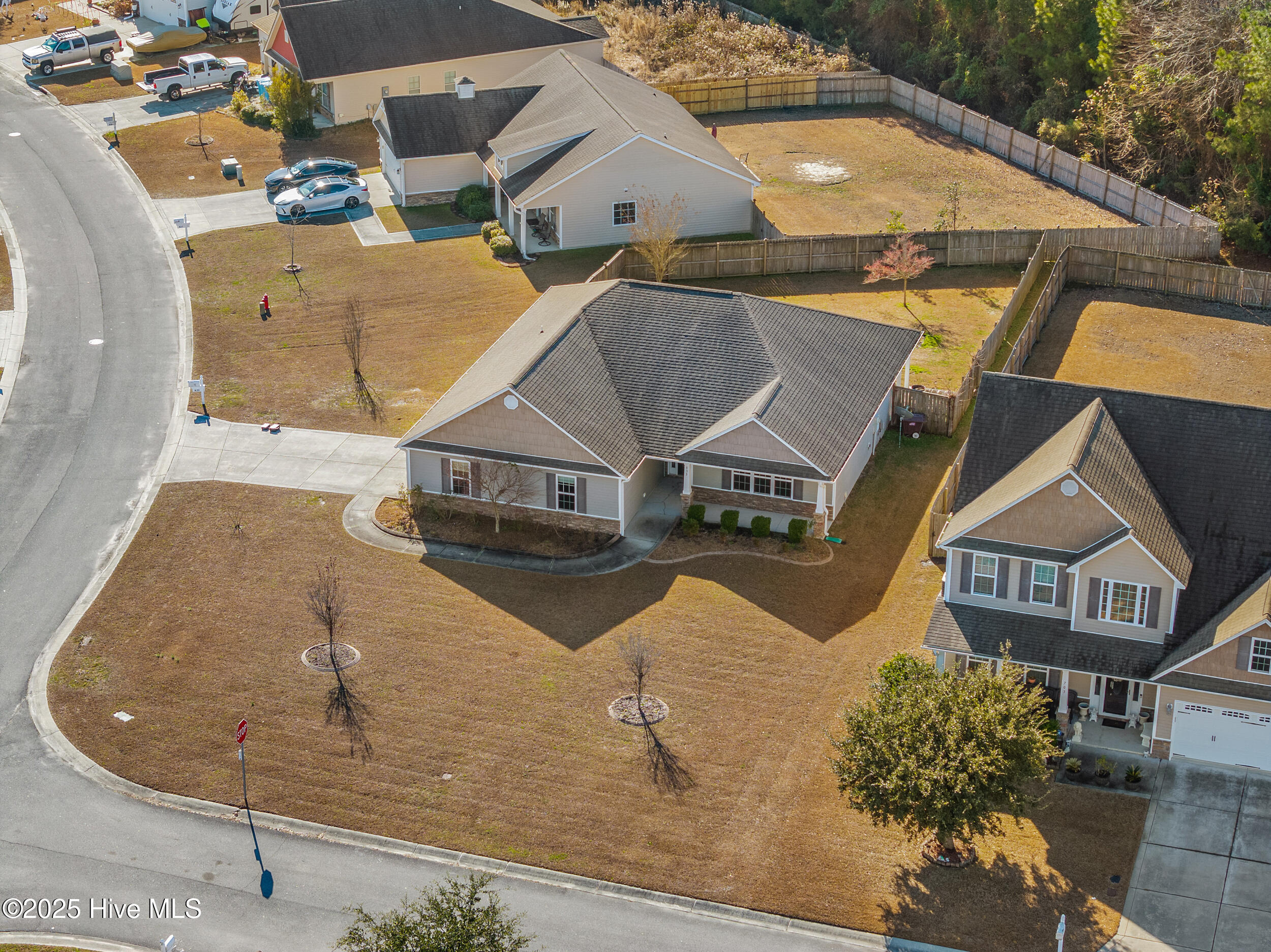 100546969 | Photo 47