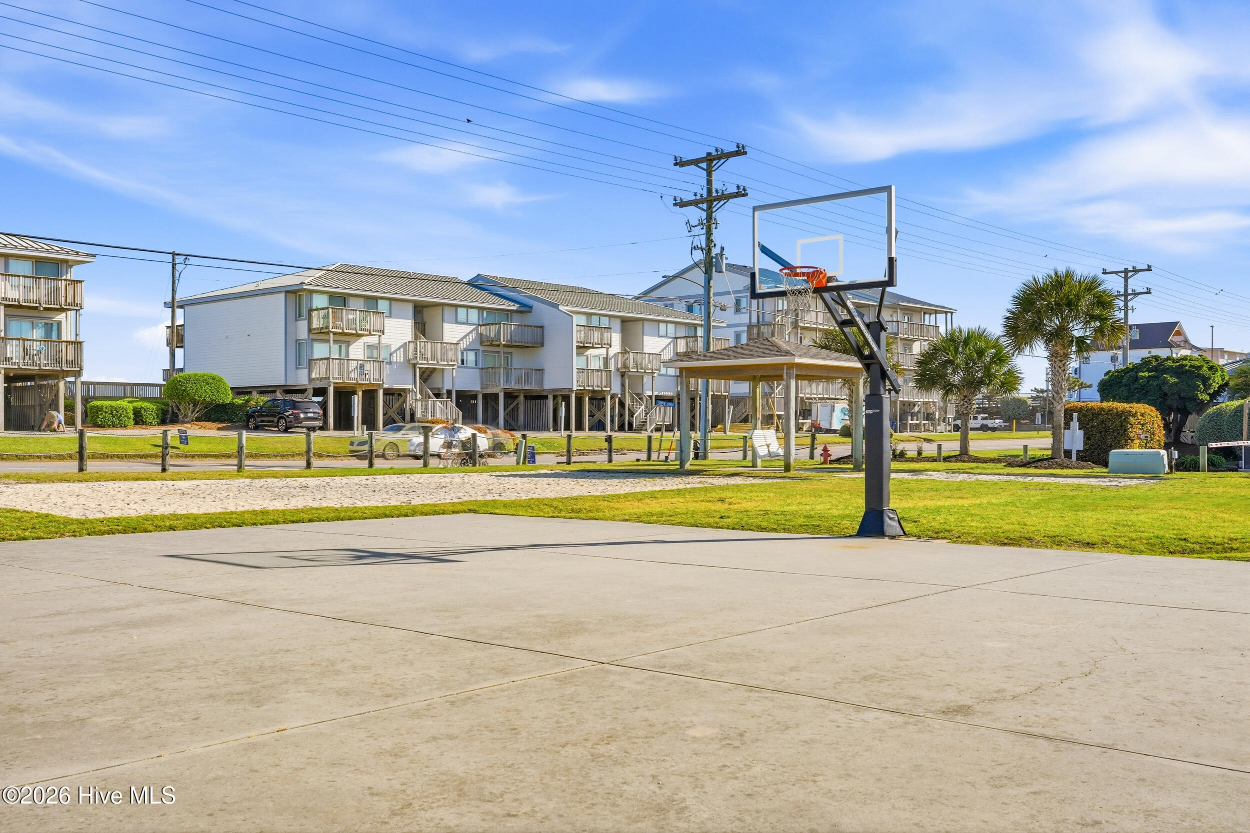 100565871 | Photo 59