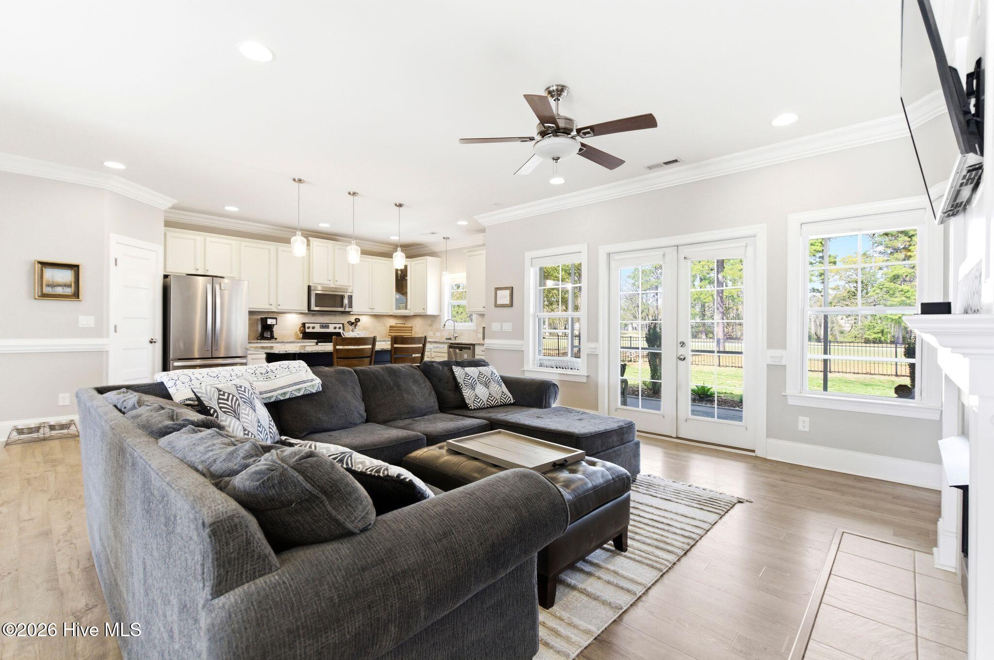 100564498 | Photo 14