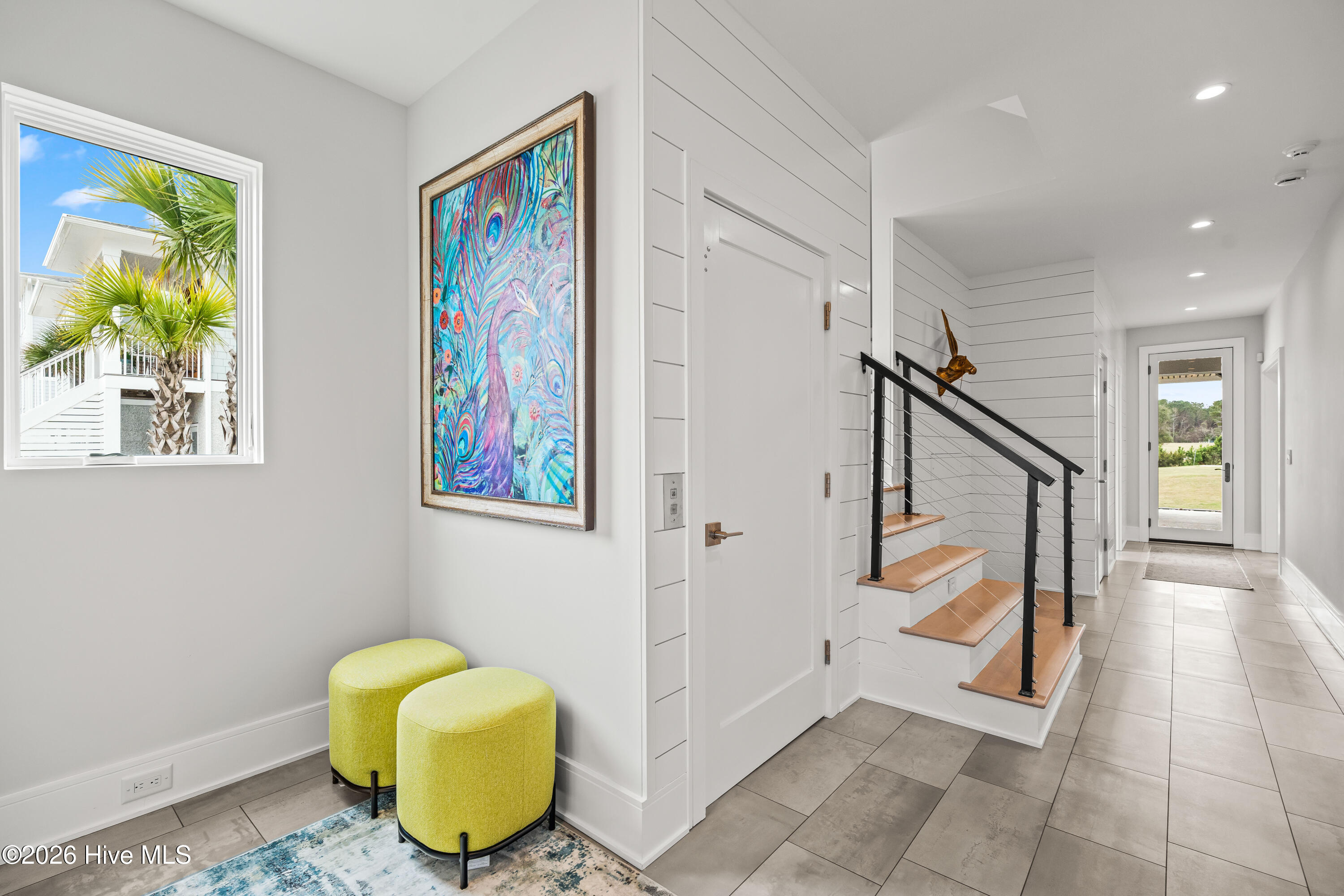 100567165 | Photo 69