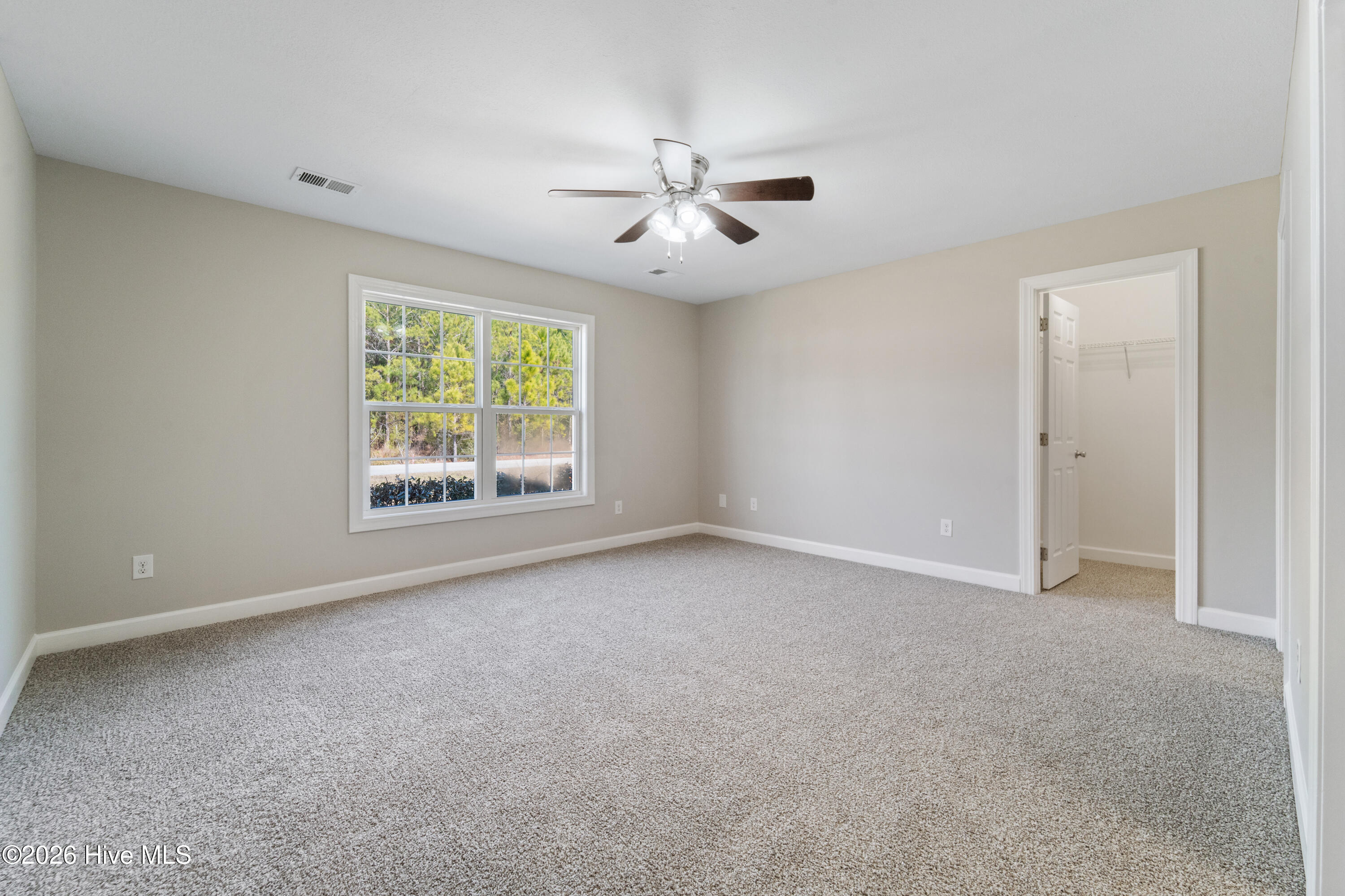 100553894 | Photo 14