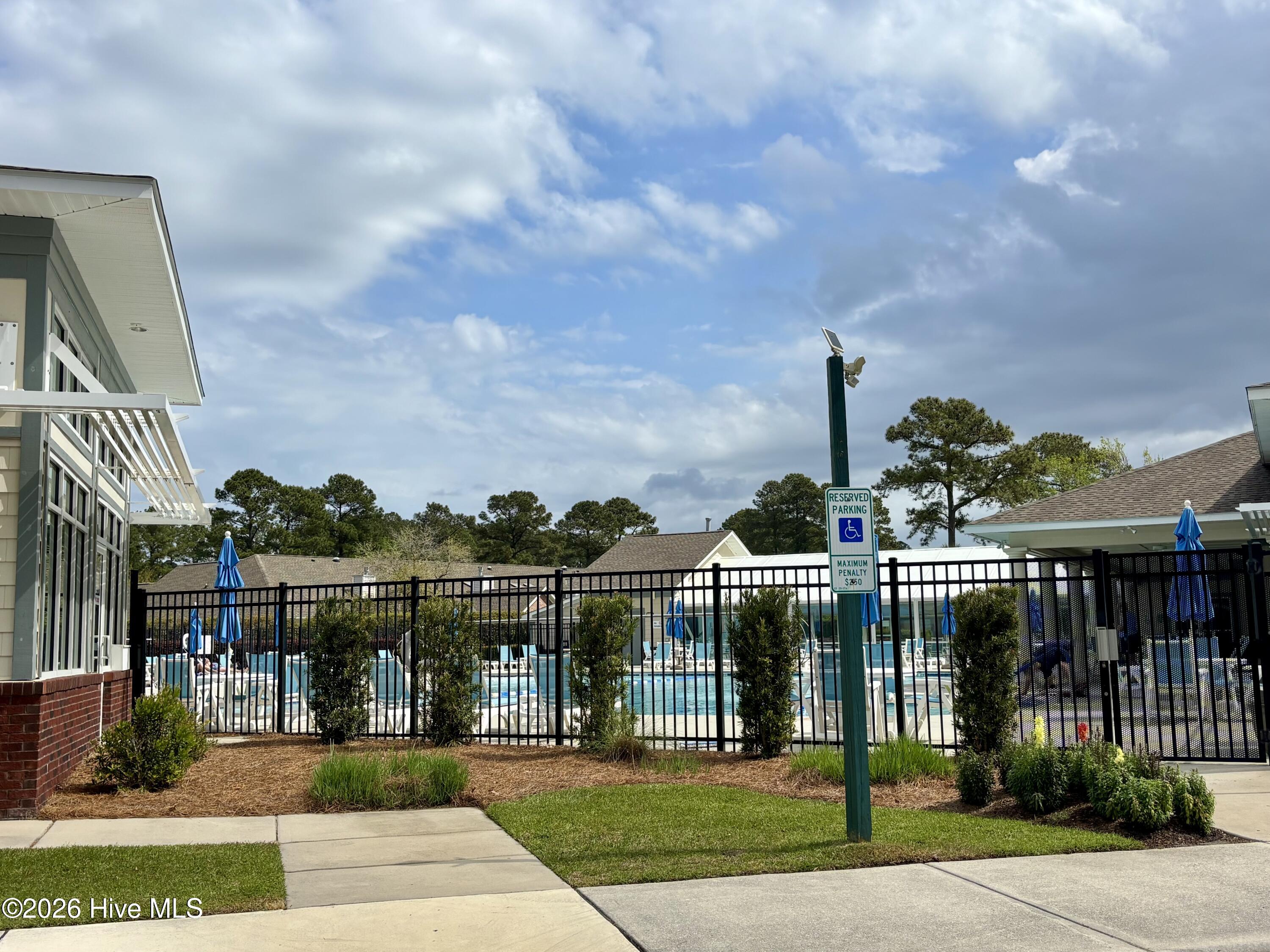 100548905 | Photo 29