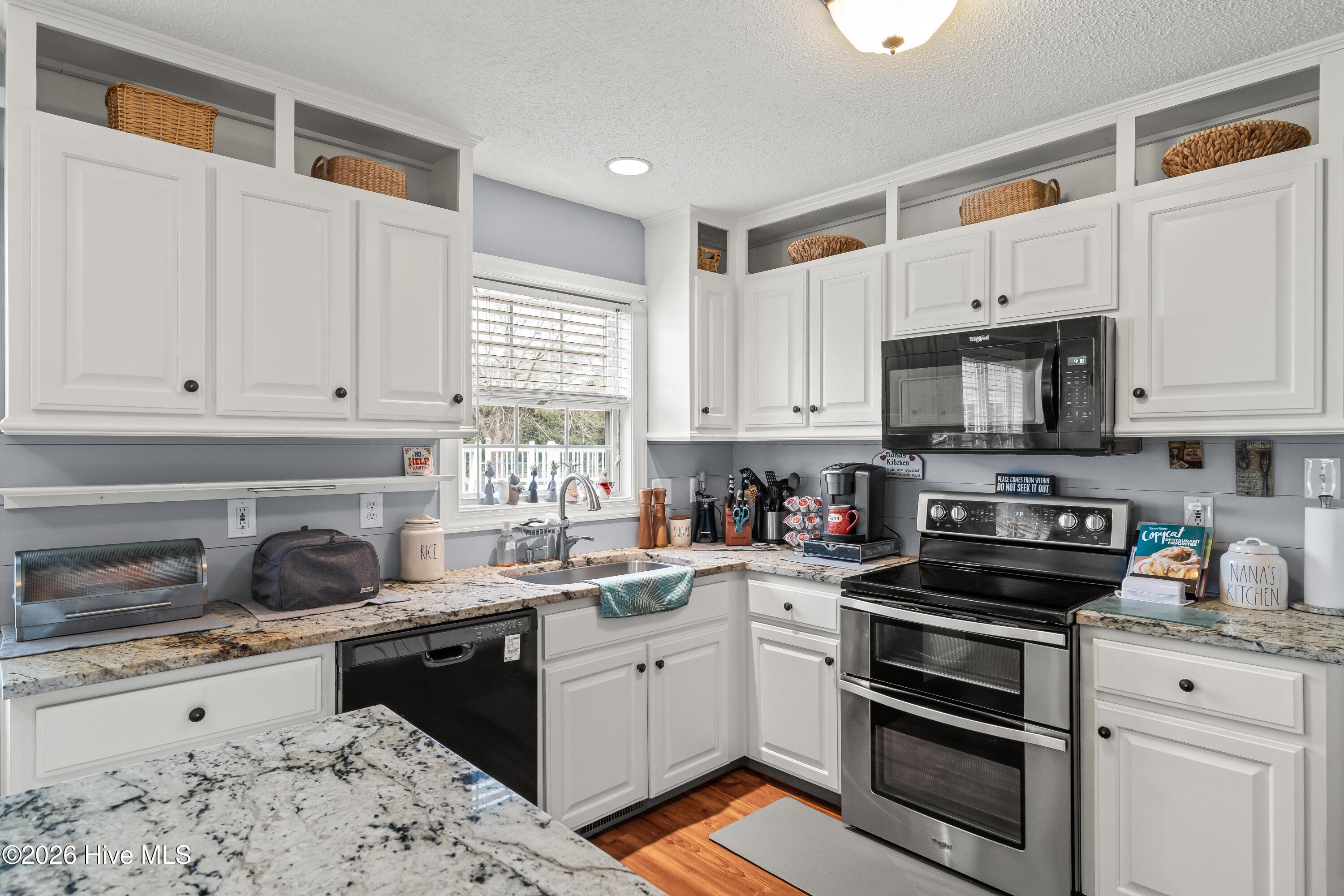 100550055 | Photo 19