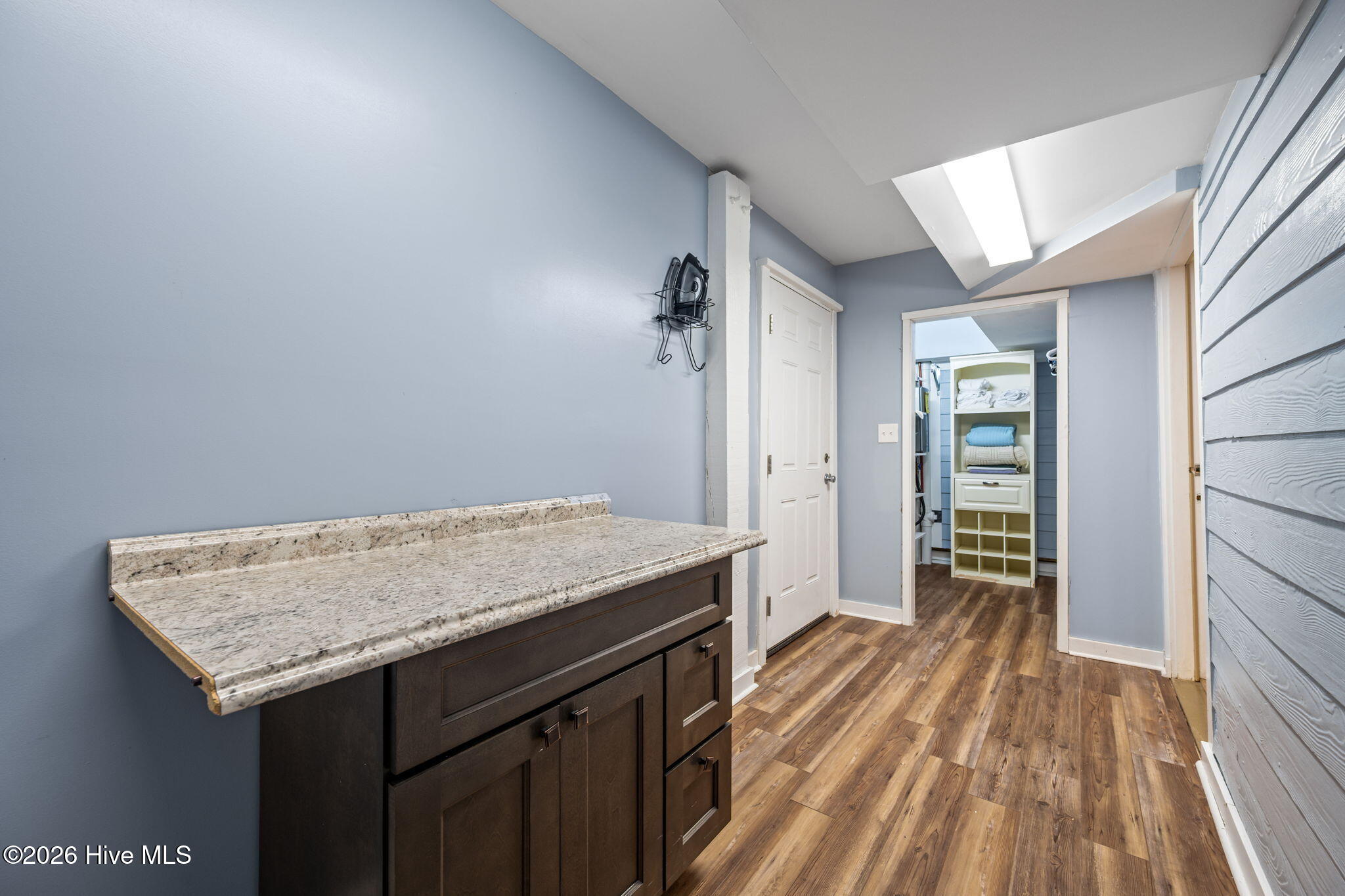 100569093 | Photo 52