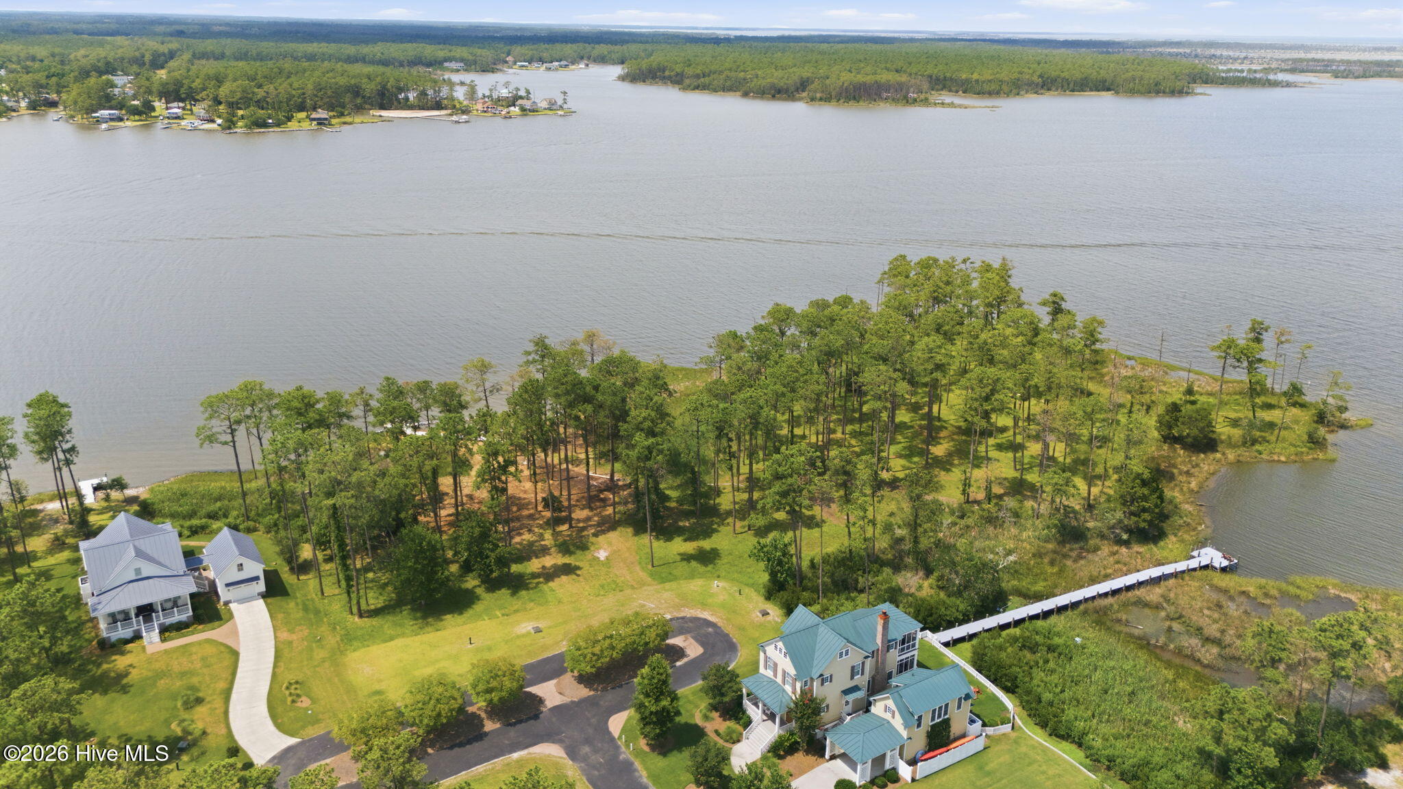 238 20 Oyster Point Road,Oriental