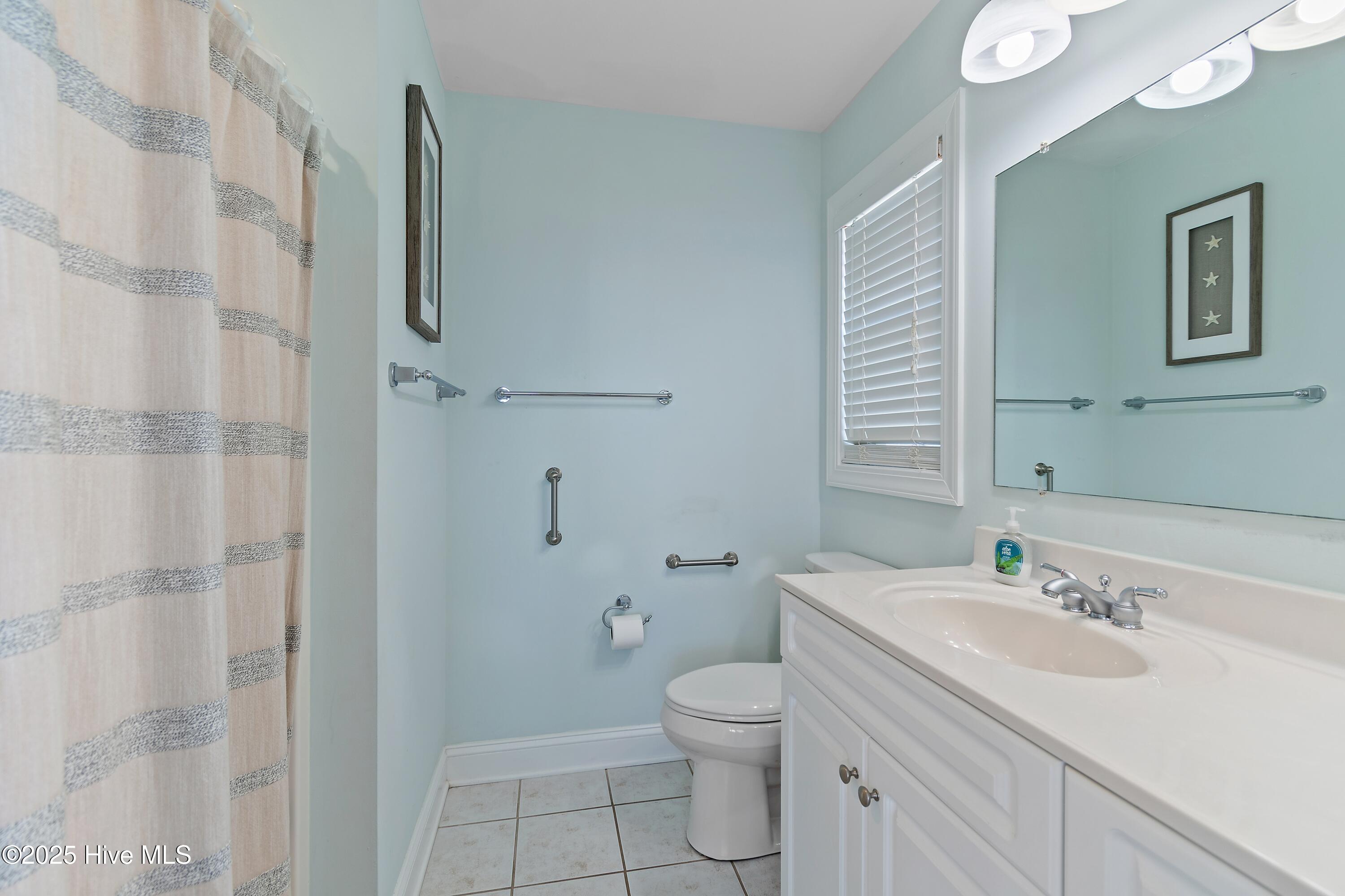 100541214 | Photo 51