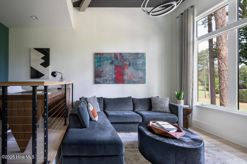 100514729 | Photo 24