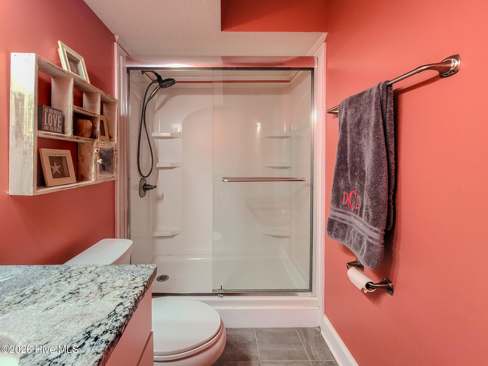 100559074 | Photo 35