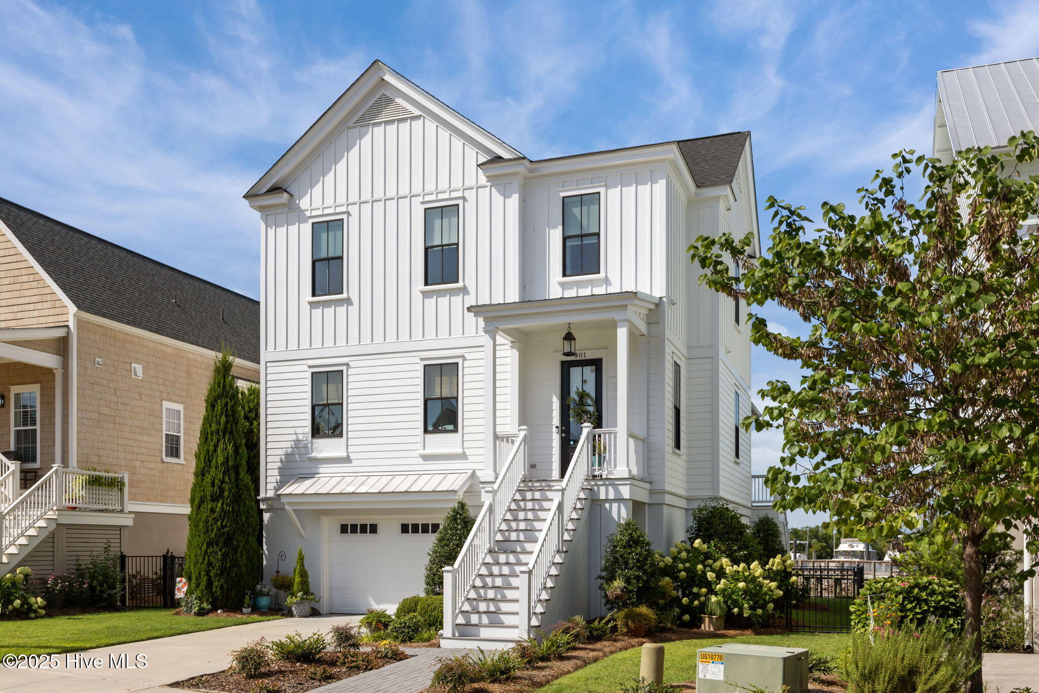 301 Moss, Washington, North Carolina, 3 Bedrooms Bedrooms, 7 Rooms Rooms,3 BathroomsBathrooms,Single family residence,For sale,Moss,100557766