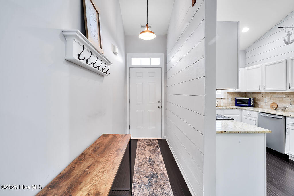 617 Saint Vincent Drive, Wilmington, NC 28412 – photo 5: 617SaintVincentDrive-5
