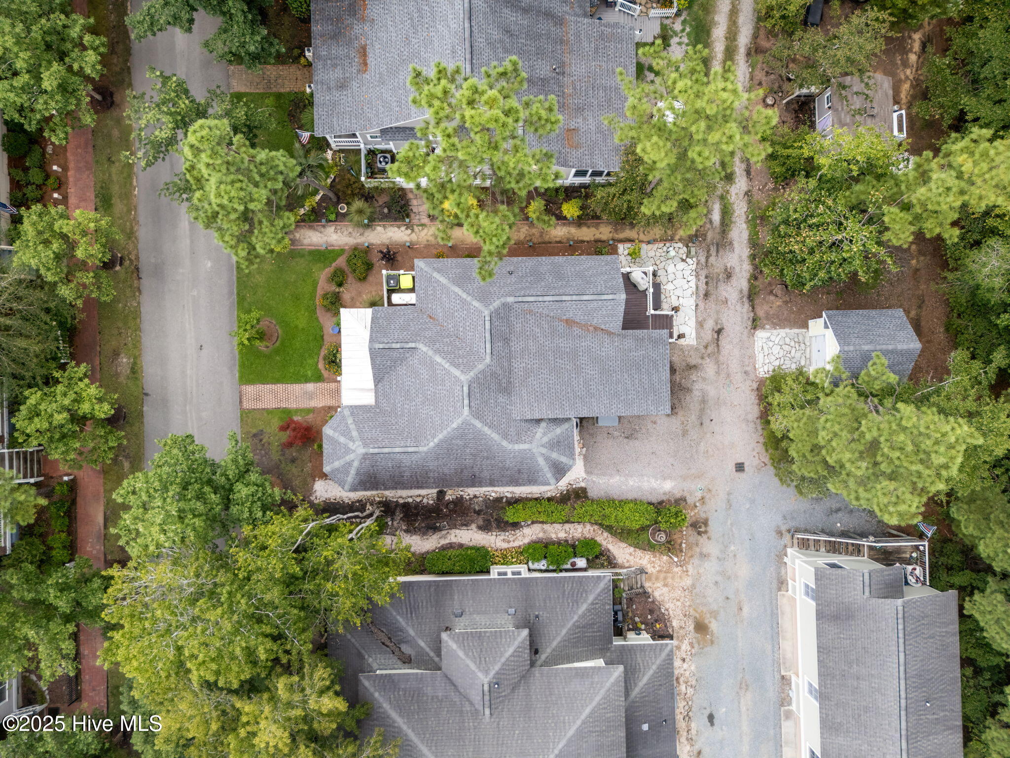 100524220 | Photo 64