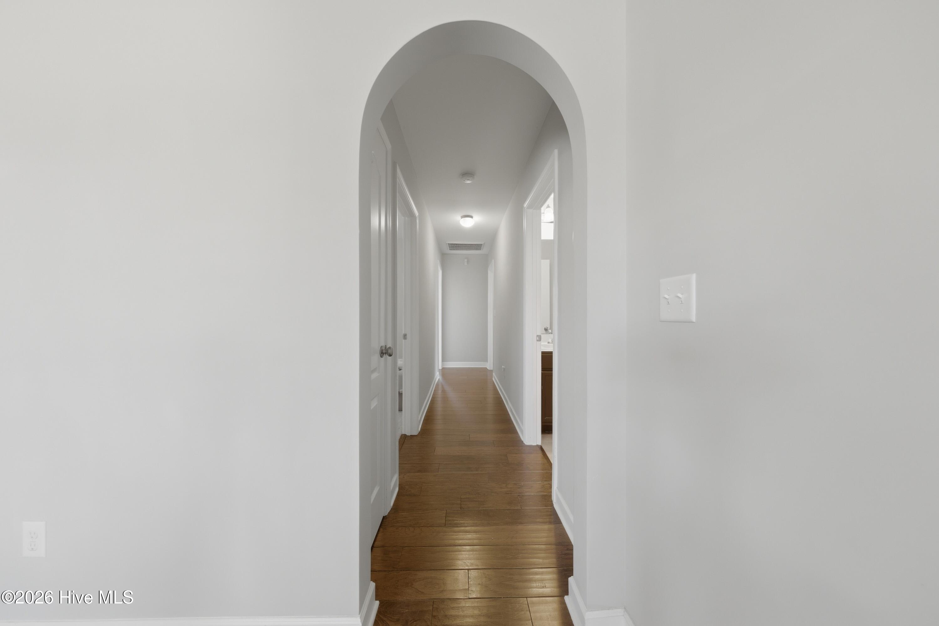 100568658 | Photo 18