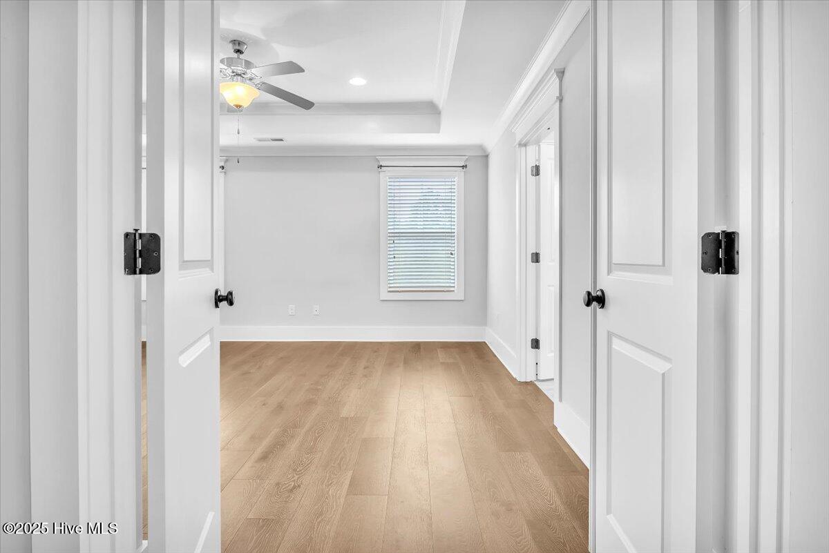 100523445 | Photo 32