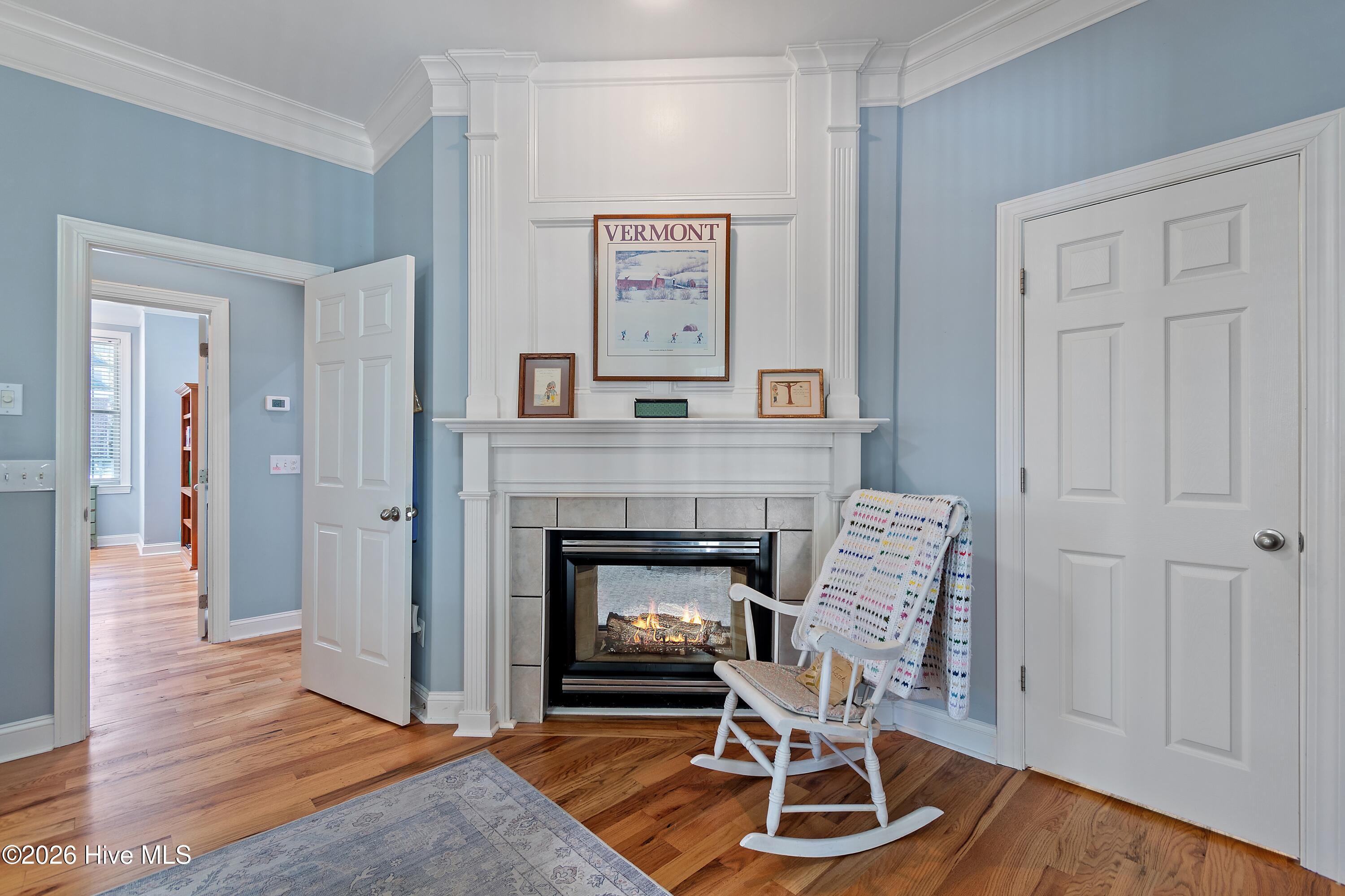 100561490 | Photo 22