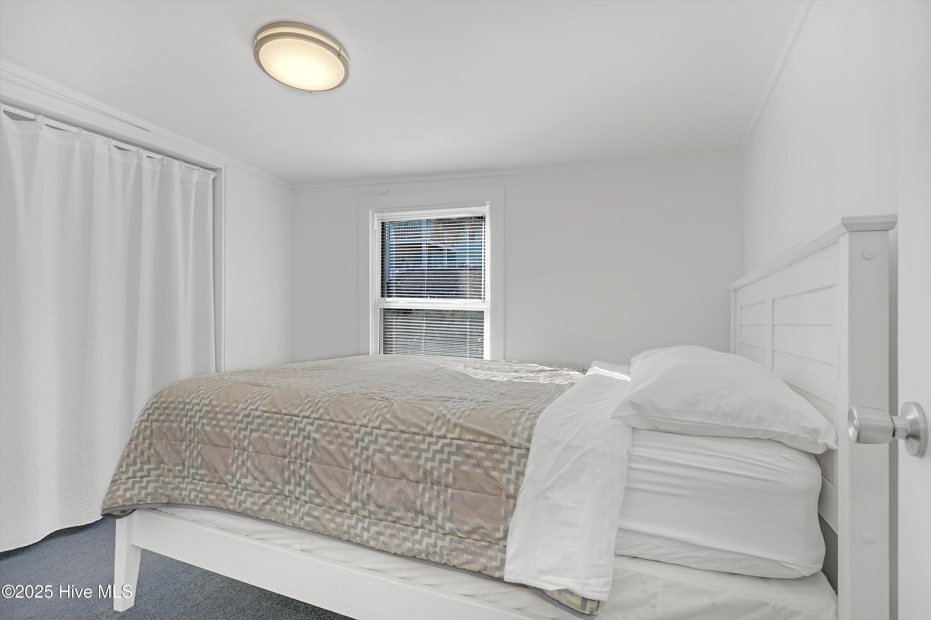 100486207 | Photo 57