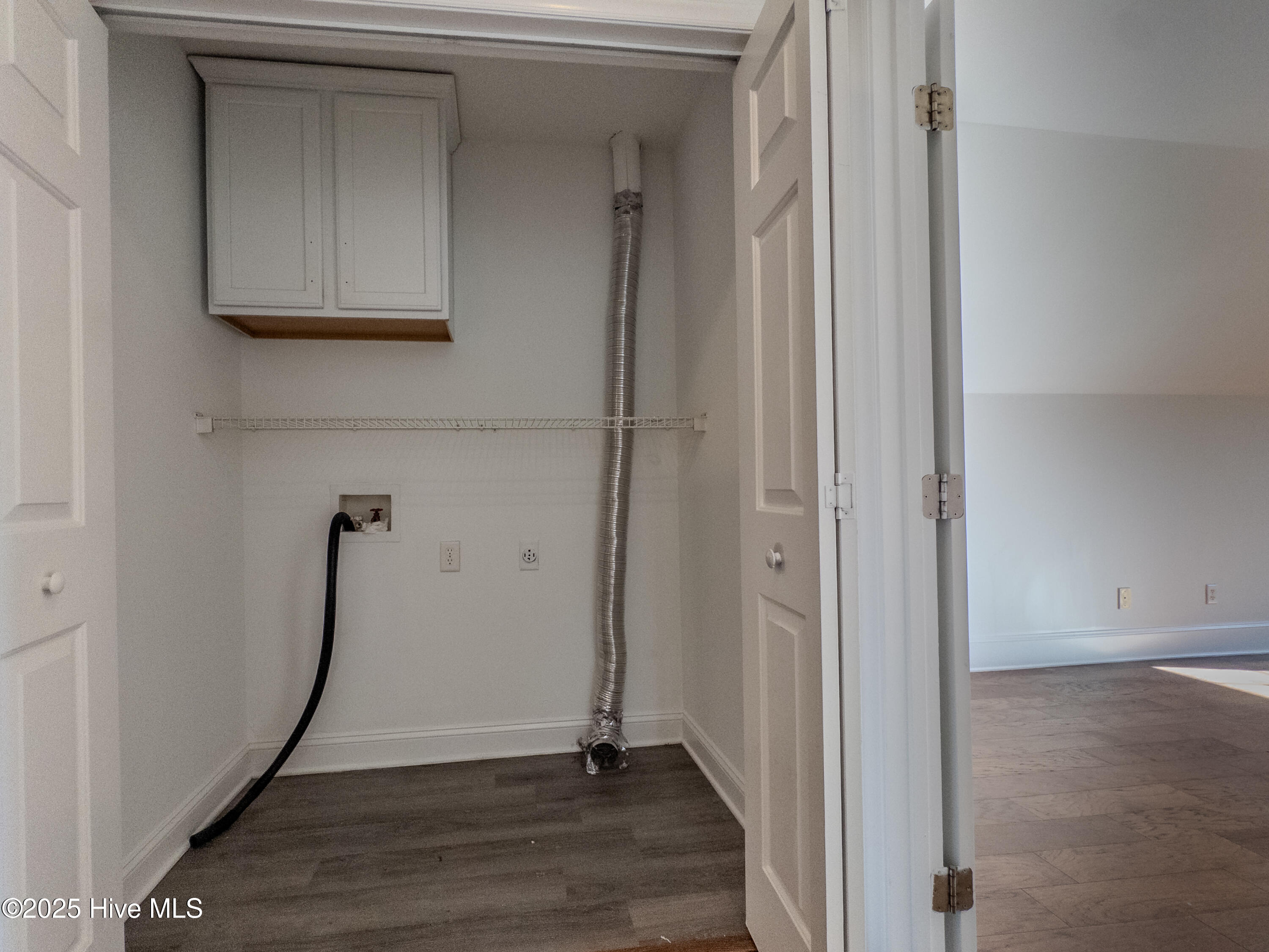 100546237 | Photo 28