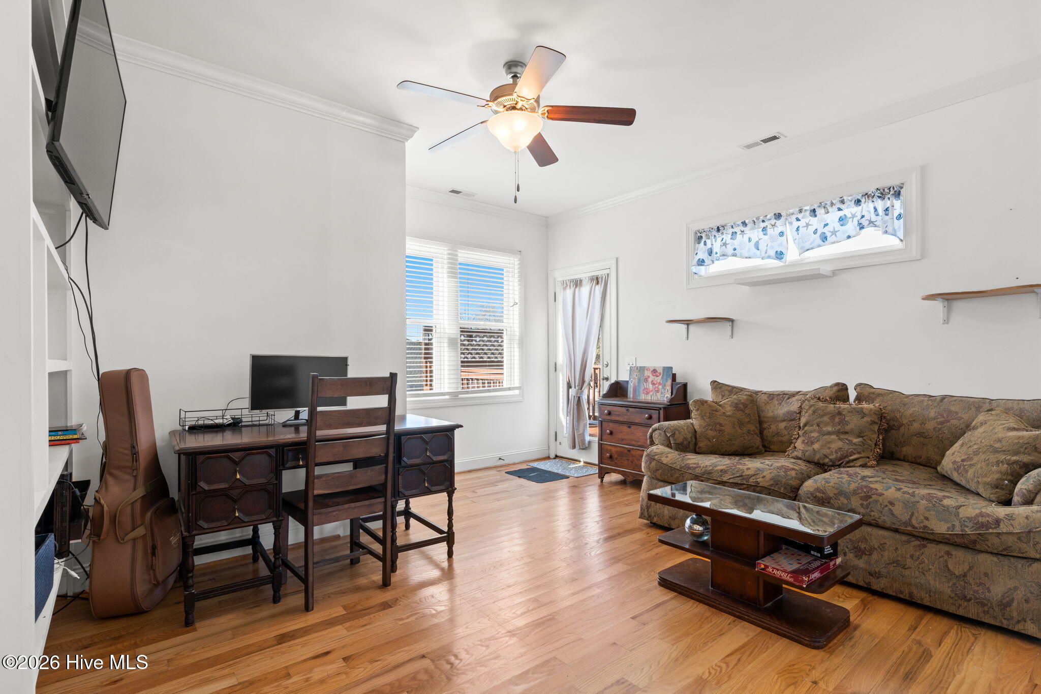 100546382 | Photo 26