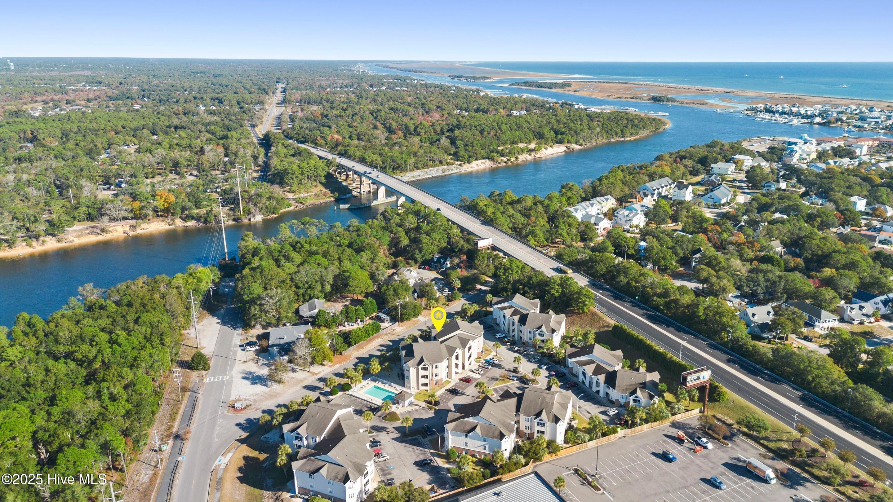 100542204 | Photo 43