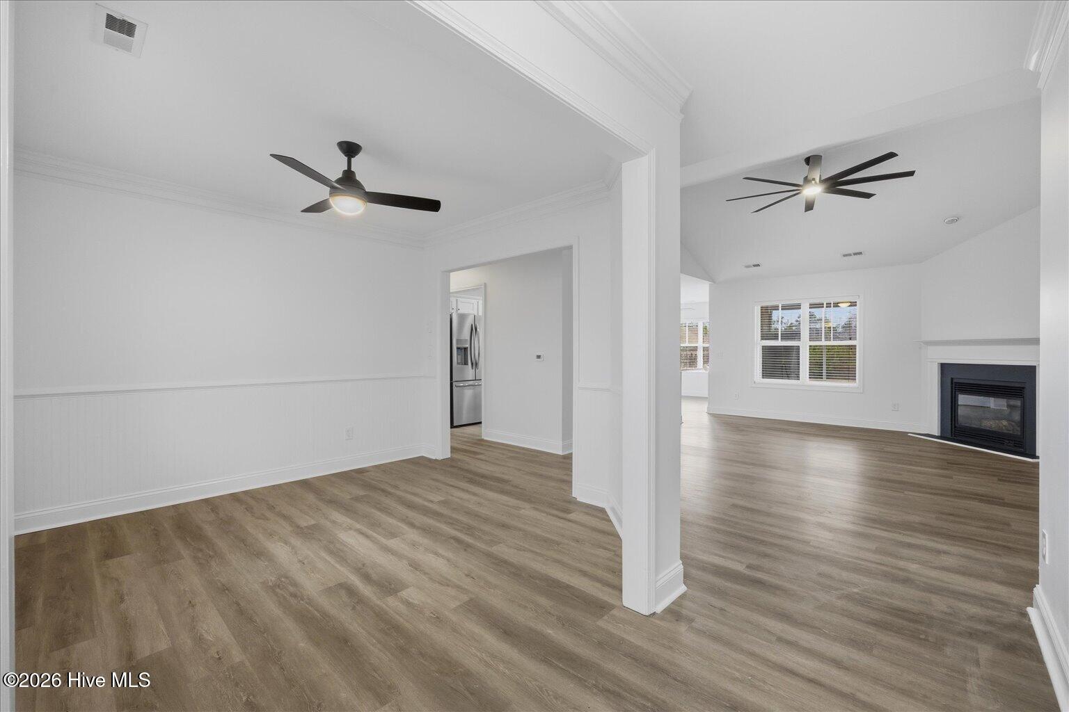 100557430 | Photo 11