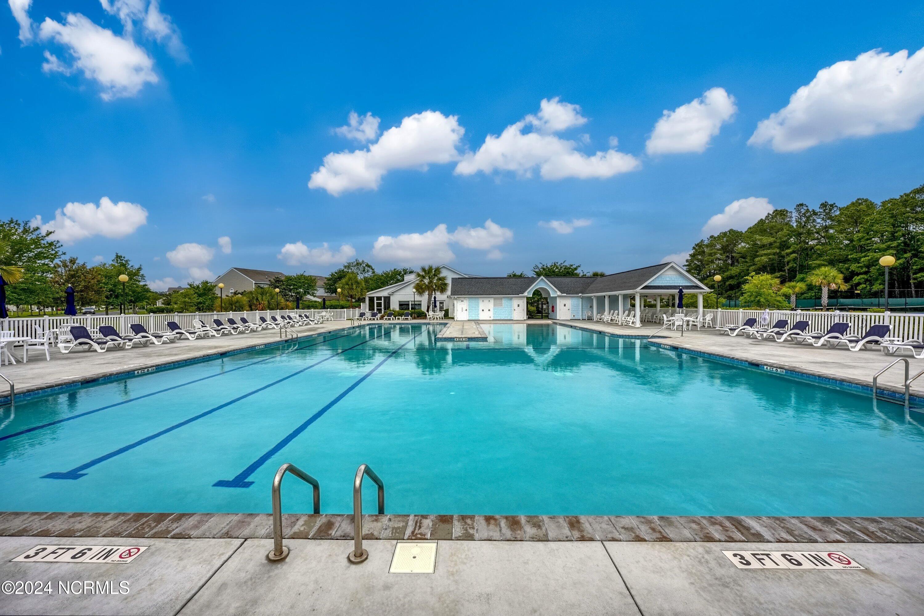 100544330 | Photo 37