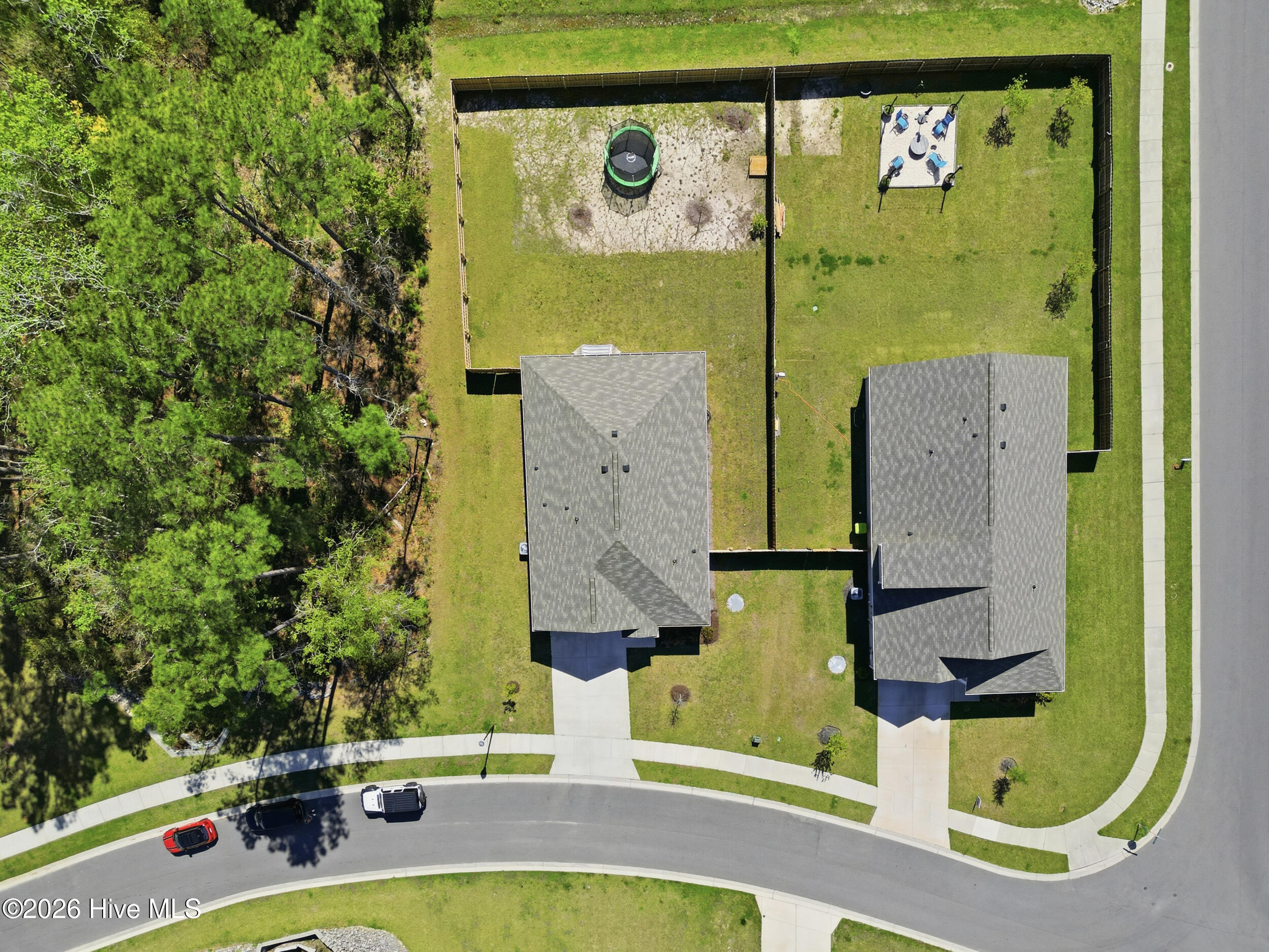 100565594 | Photo 47