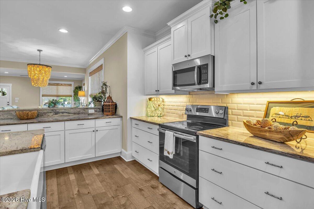 100558839 | Photo 27