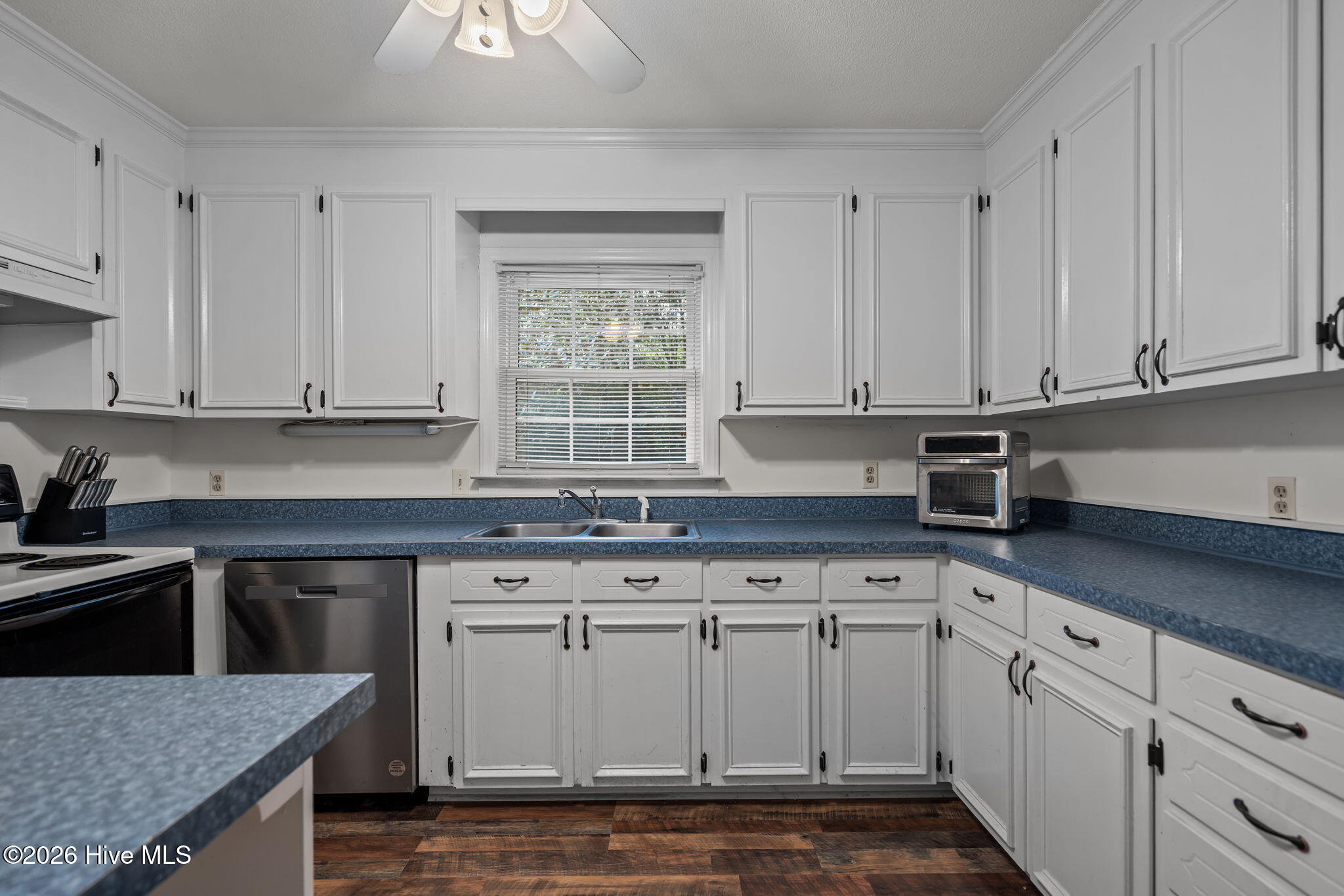 100551462 | Photo 24