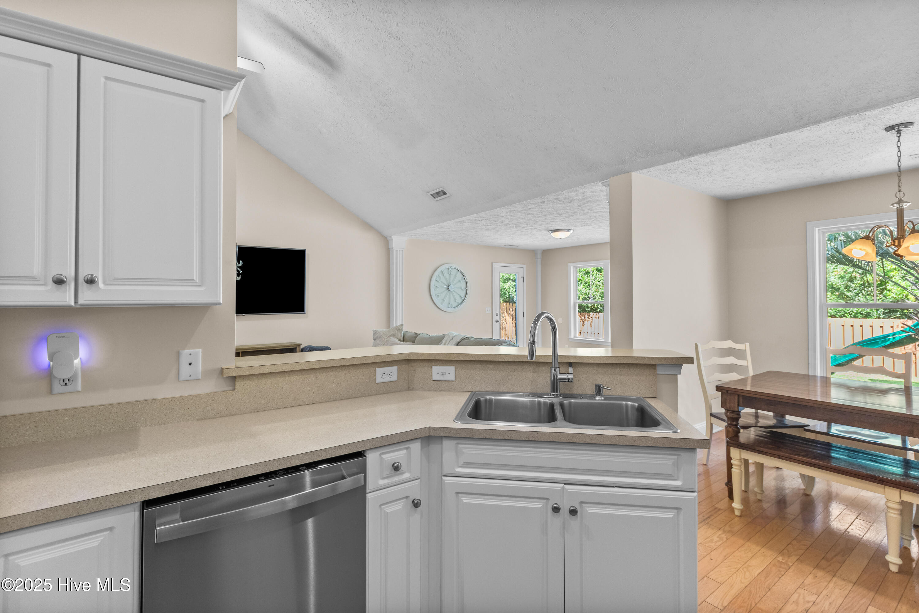 513 Catamaran Drive, Wilmington, NC 28412 – photo 13: 15_kitchen